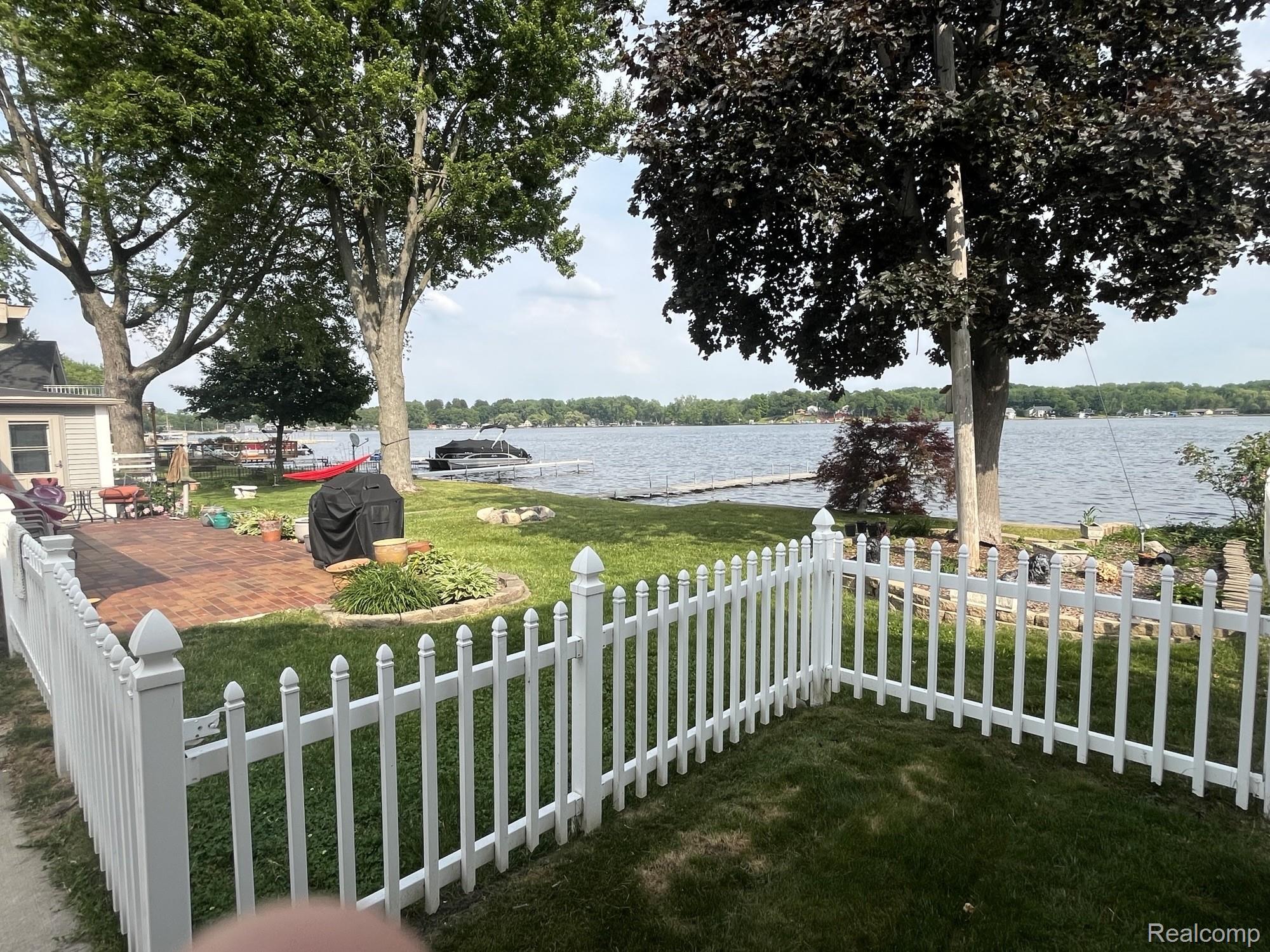 1138, Lakeview, Lake Odessa, Michigan, 48849