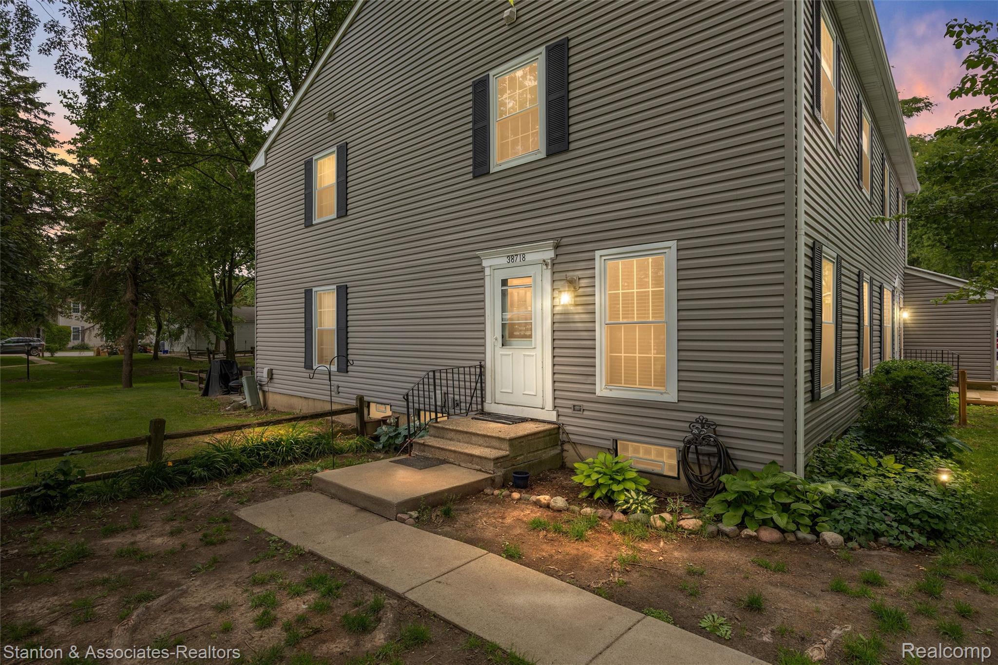 38718, Barnstable, Clinton Township, Michigan, 48038