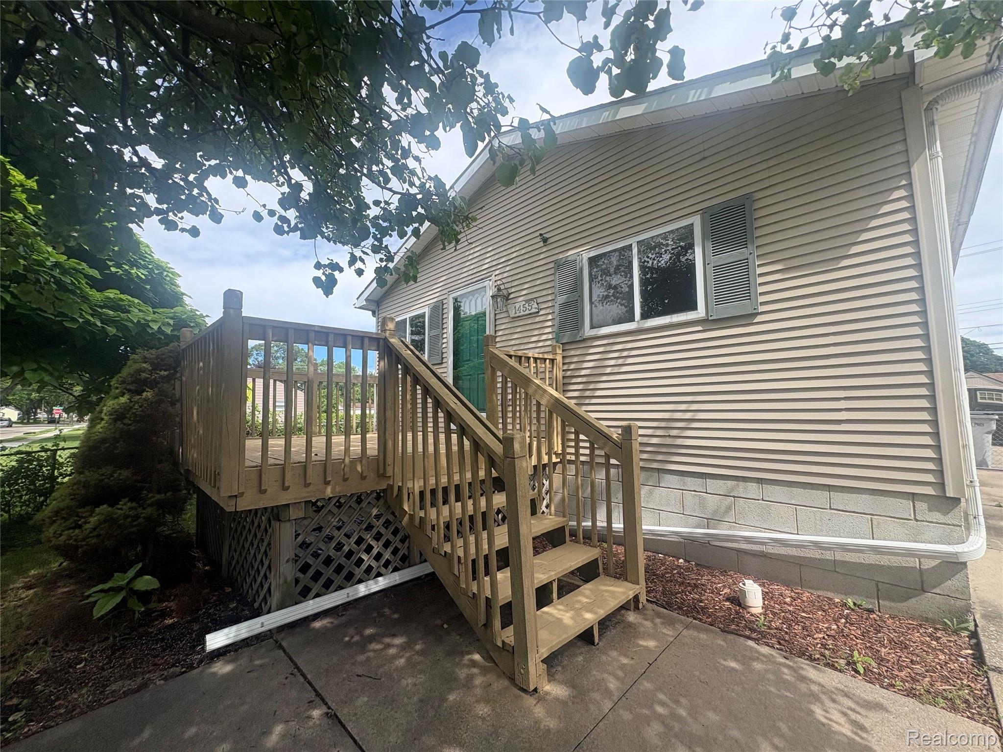 1455, Meyers, Hazel Park, Michigan, 48030