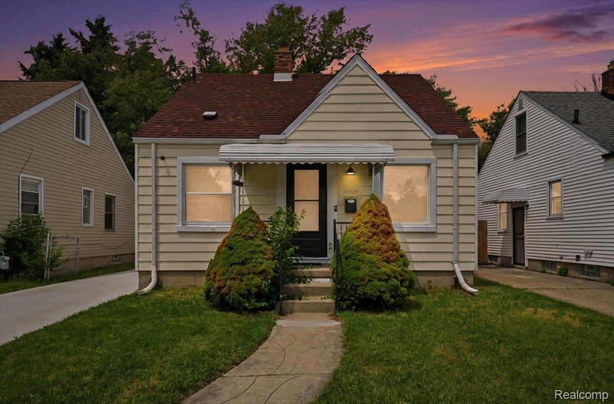 16069, Fairmount, Detroit, Michigan, 48205