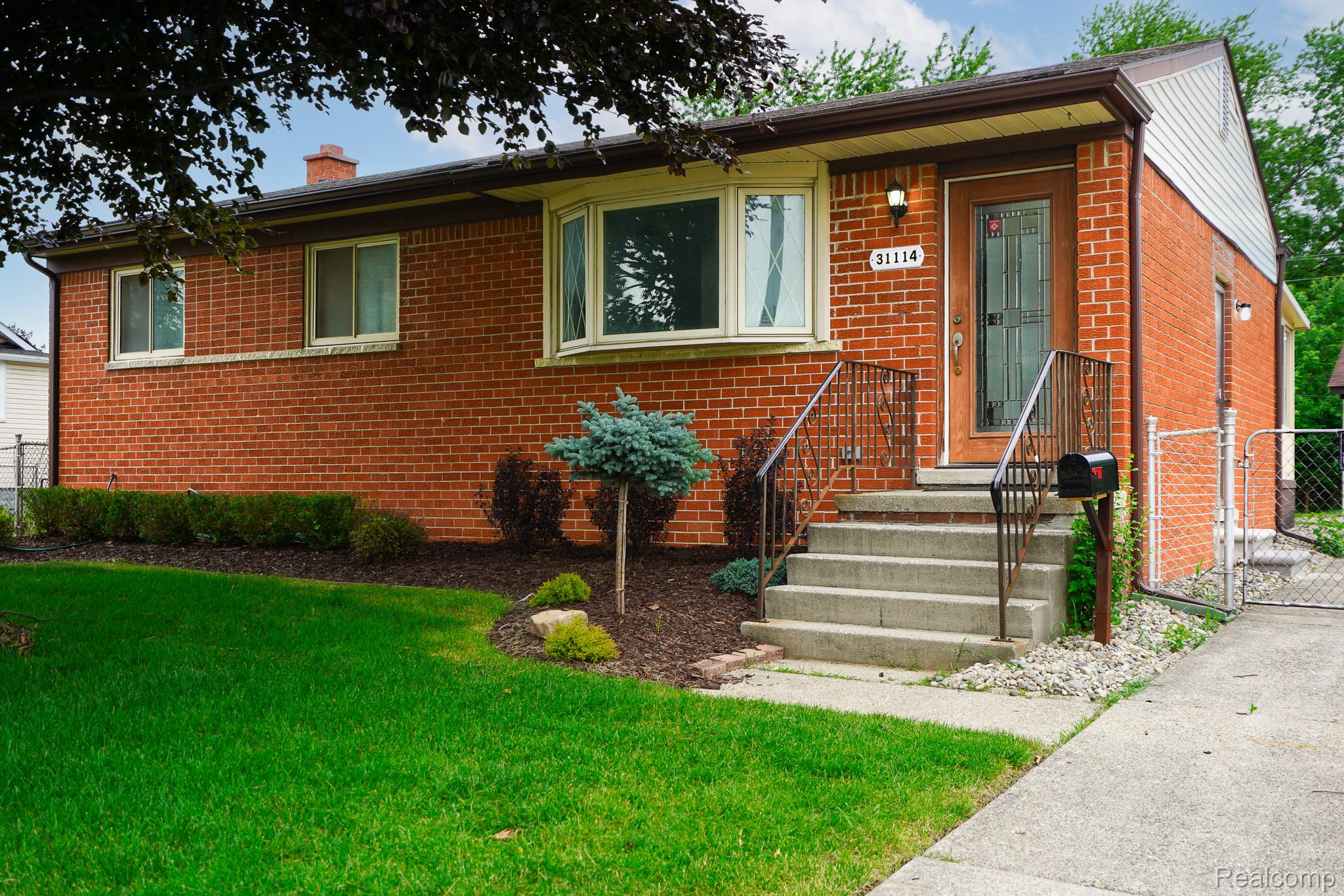31114, Balmoral, Garden City, Michigan, 48135