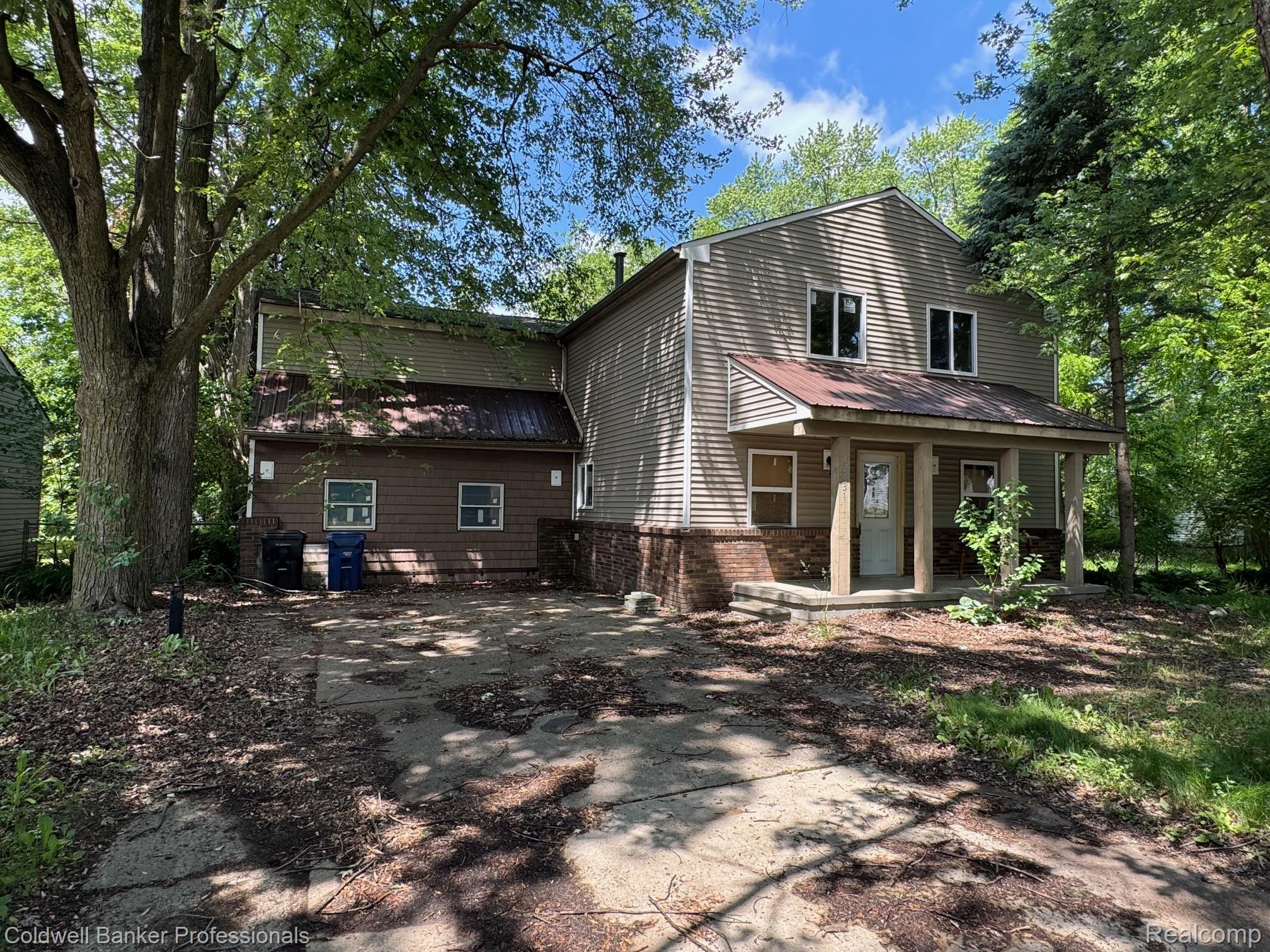 12031, Centralia, Redford, Michigan, 48239