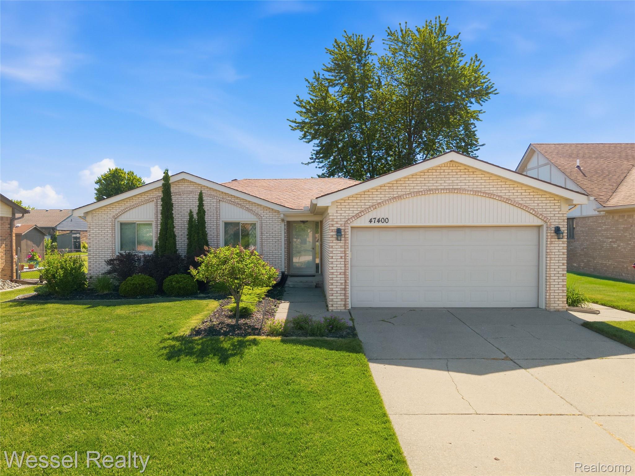 47400, Sanborn, Macomb, Michigan, 48044