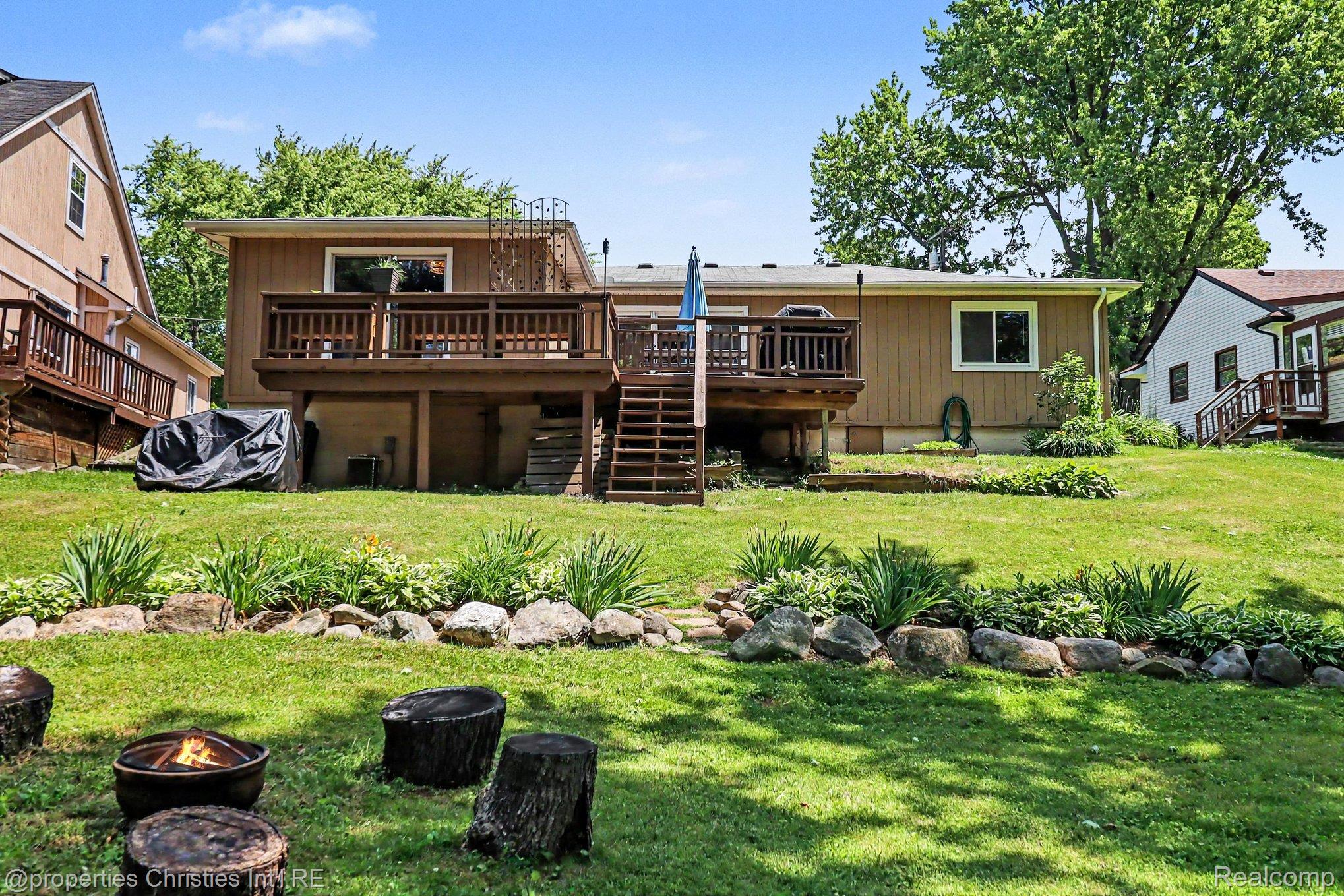 9567, Susin, Clarkston, Michigan, 48348