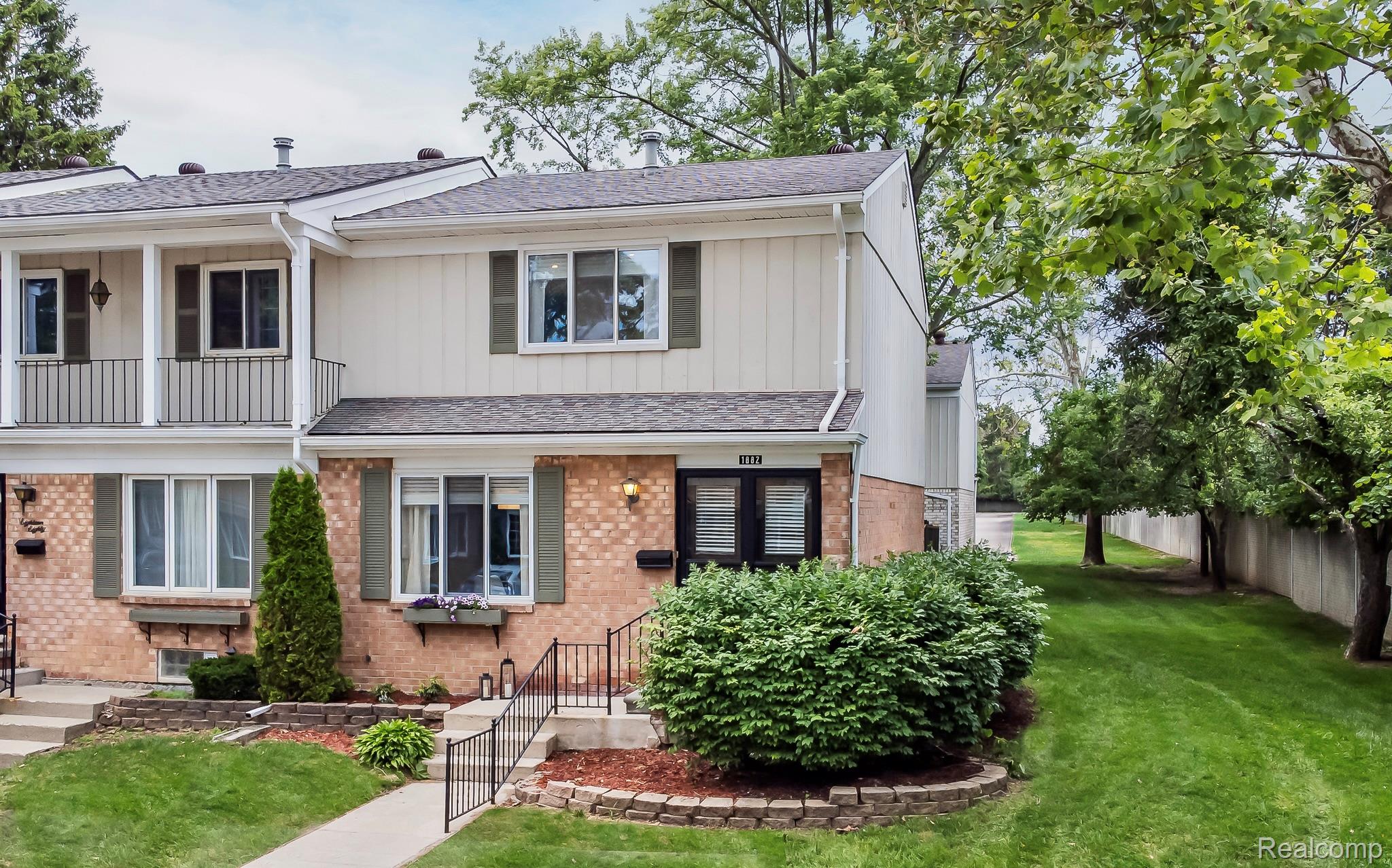 1882, Wickham, Royal Oak, Michigan, 48073