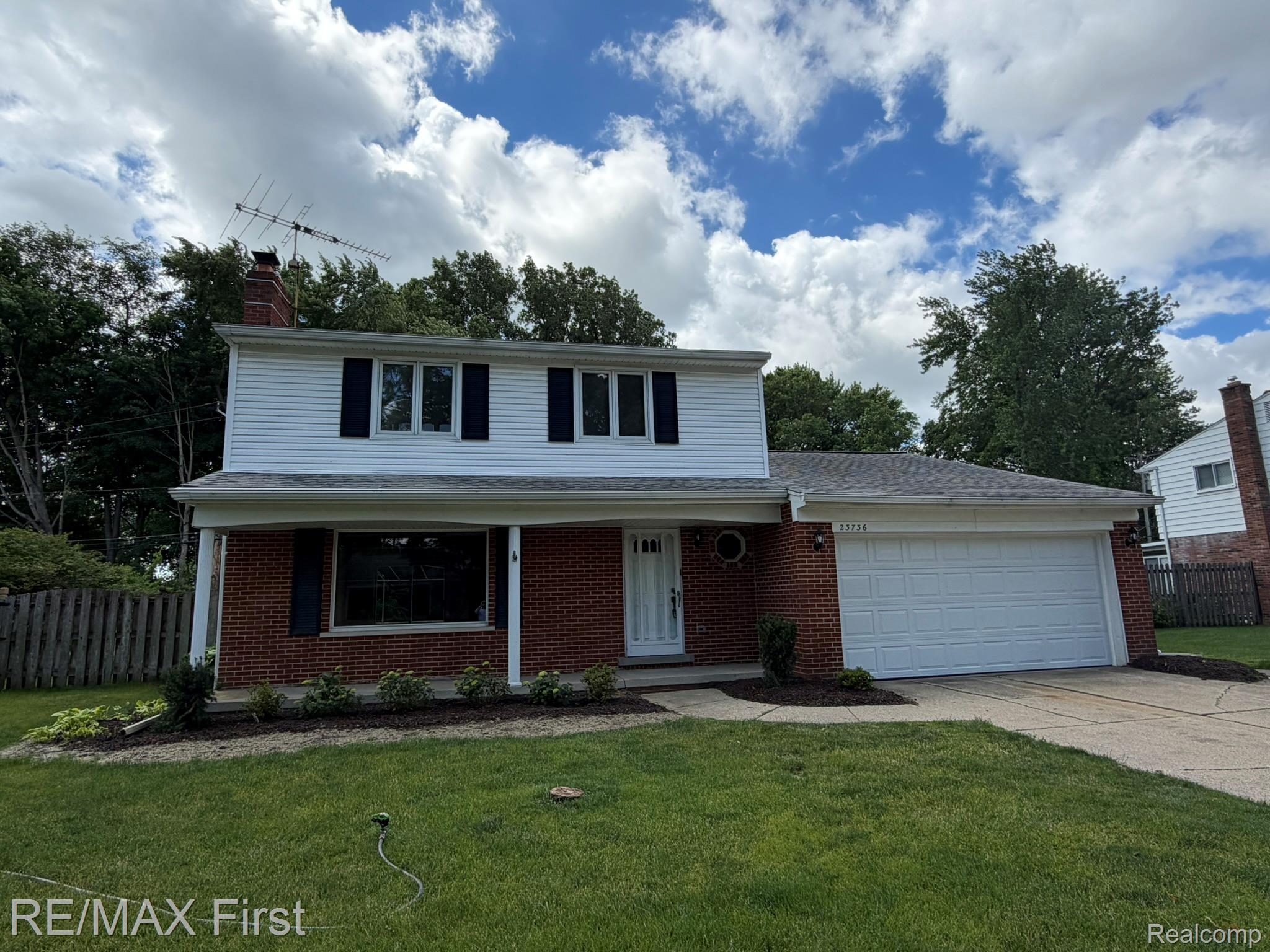 23736, Kim, Clinton Township, Michigan, 48035