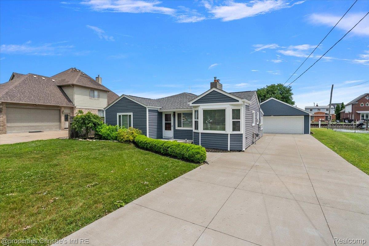 37510, Lakeville, Harrison Township, Michigan, 48045