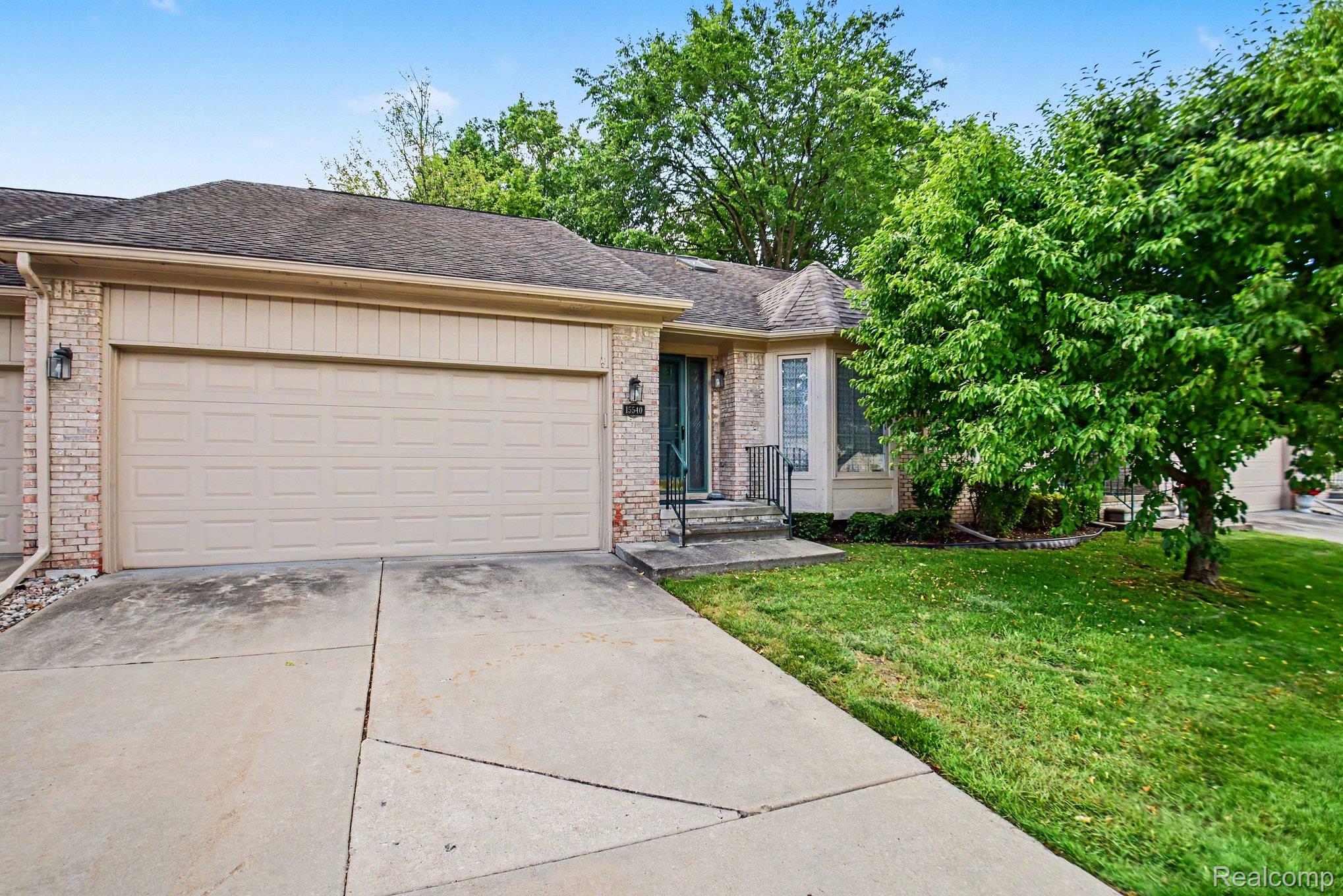 15540, Caputo, Clinton Township, Michigan, 48035