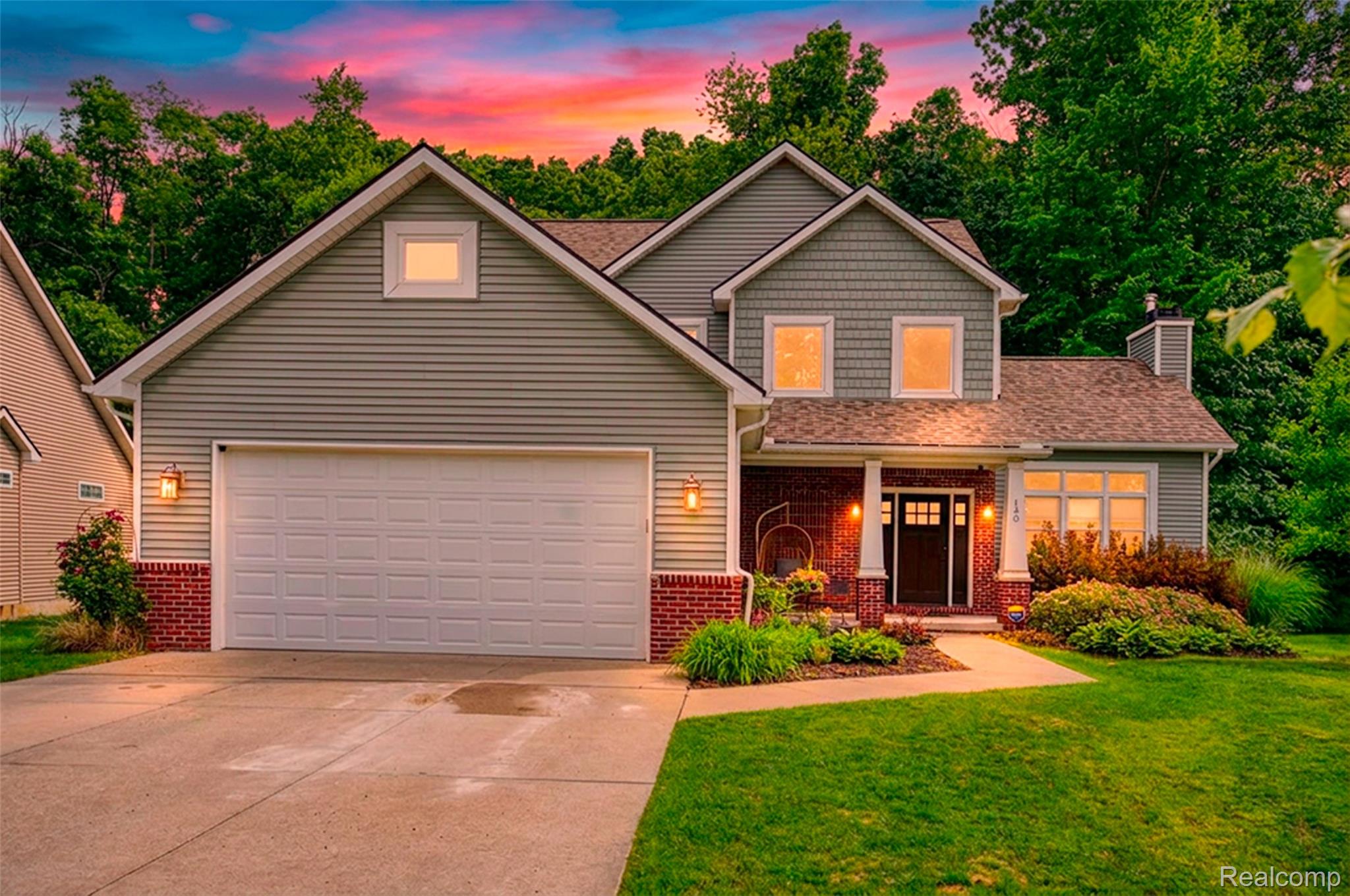 140, Skyline, Howell, Michigan, 48843