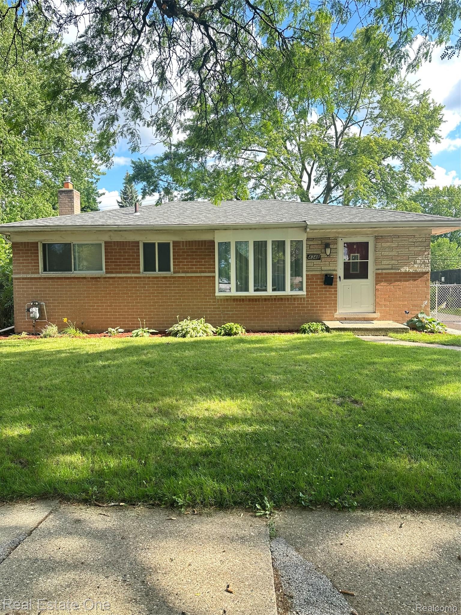 4348, Martin, Warren, Michigan, 48092
