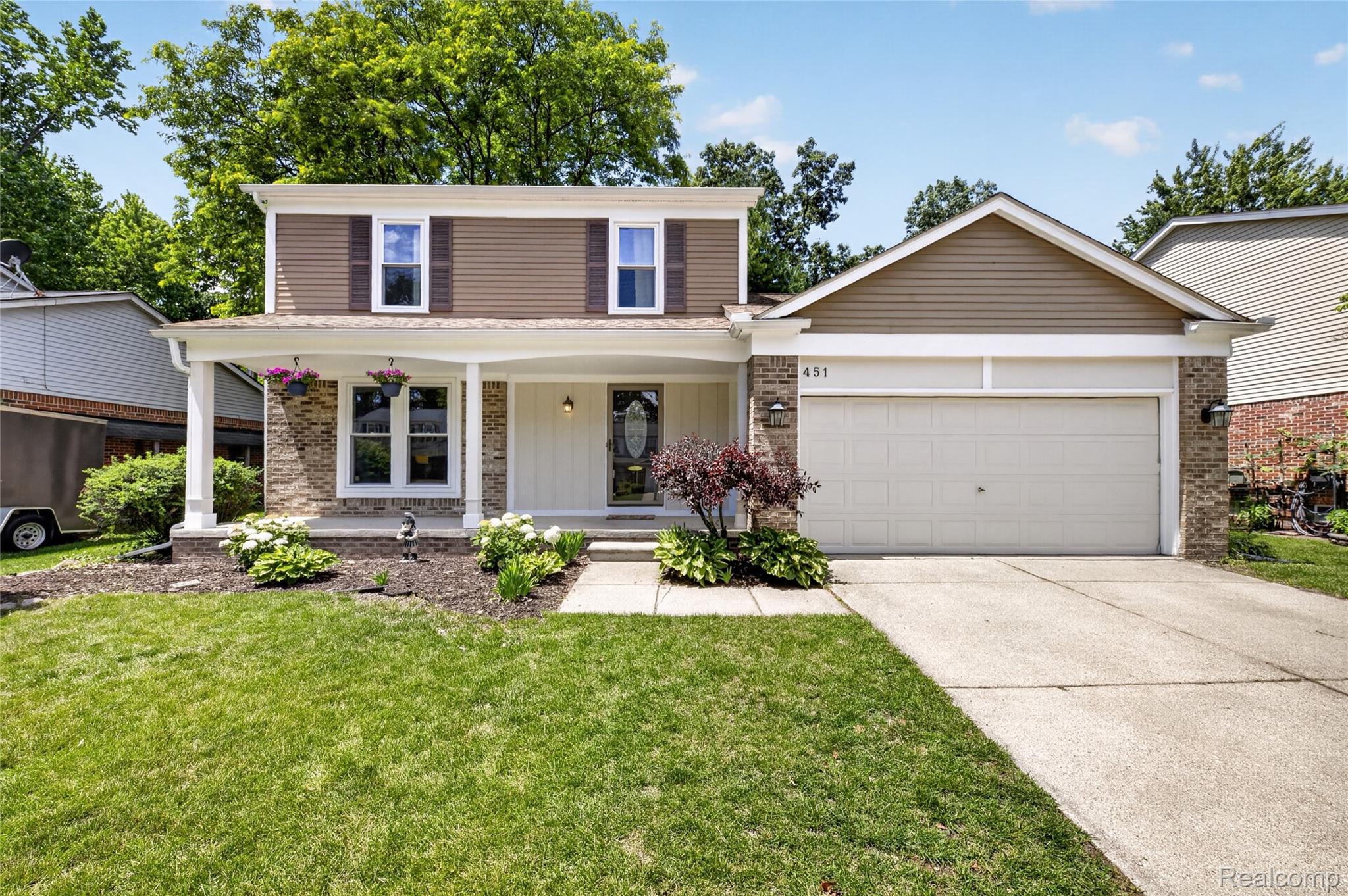 451, Lansdowne, Westland, Michigan, 48185