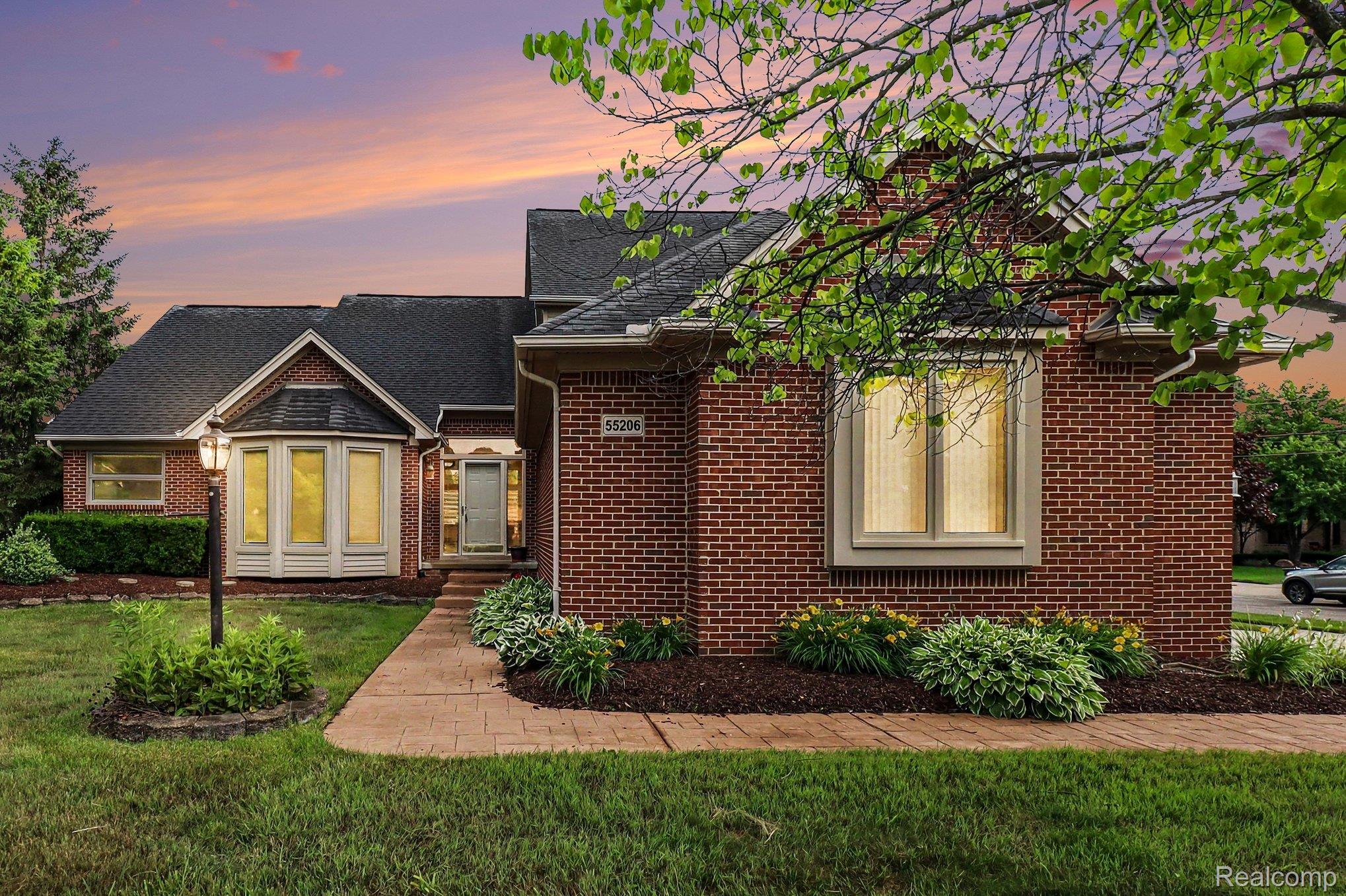 55206, Leonard, Shelby Twp, Michigan, 48316