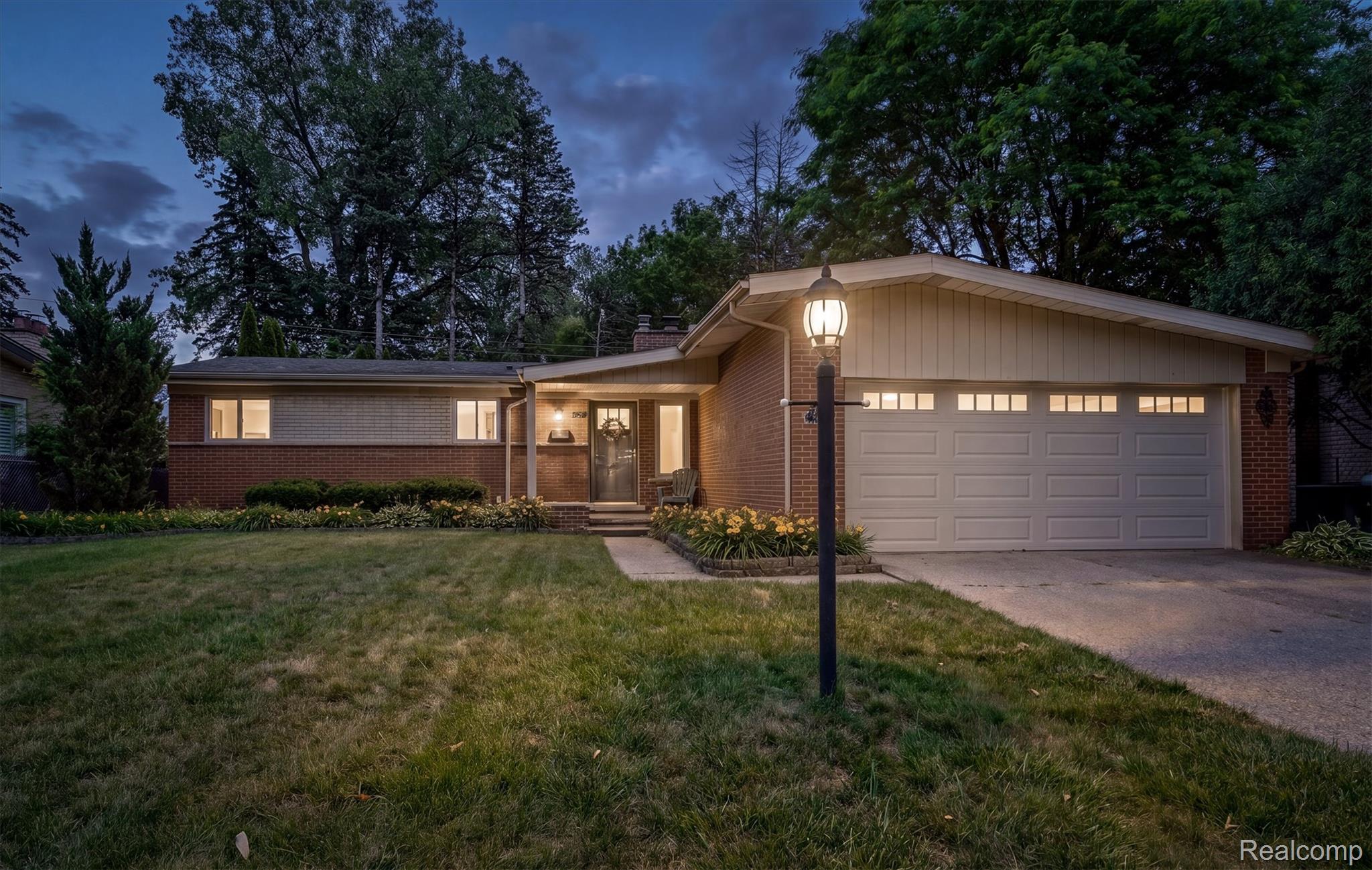 14196, Loveland, Livonia, Michigan, 48154