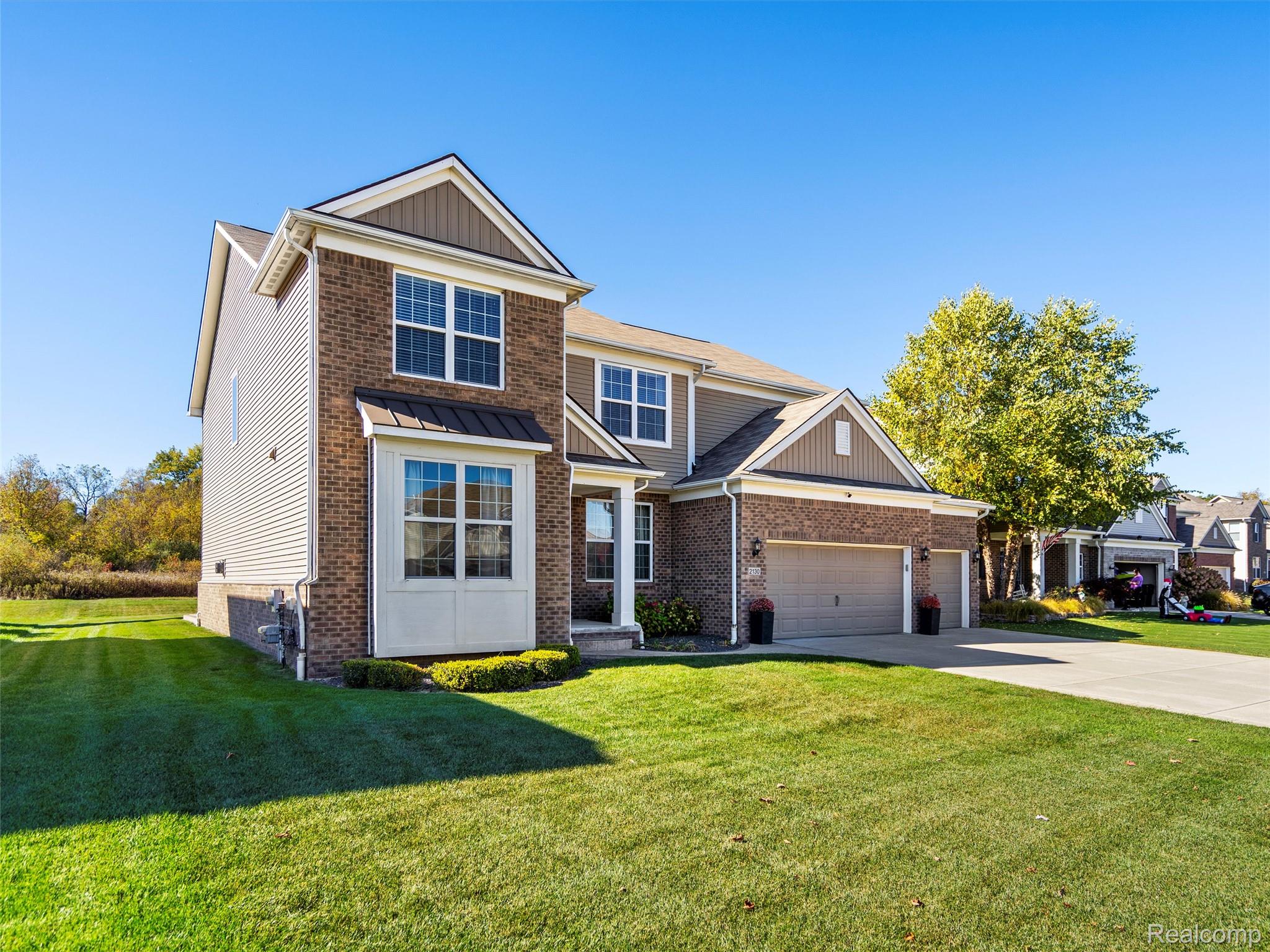 2130, Findley, Lake Orion, Michigan, 48360