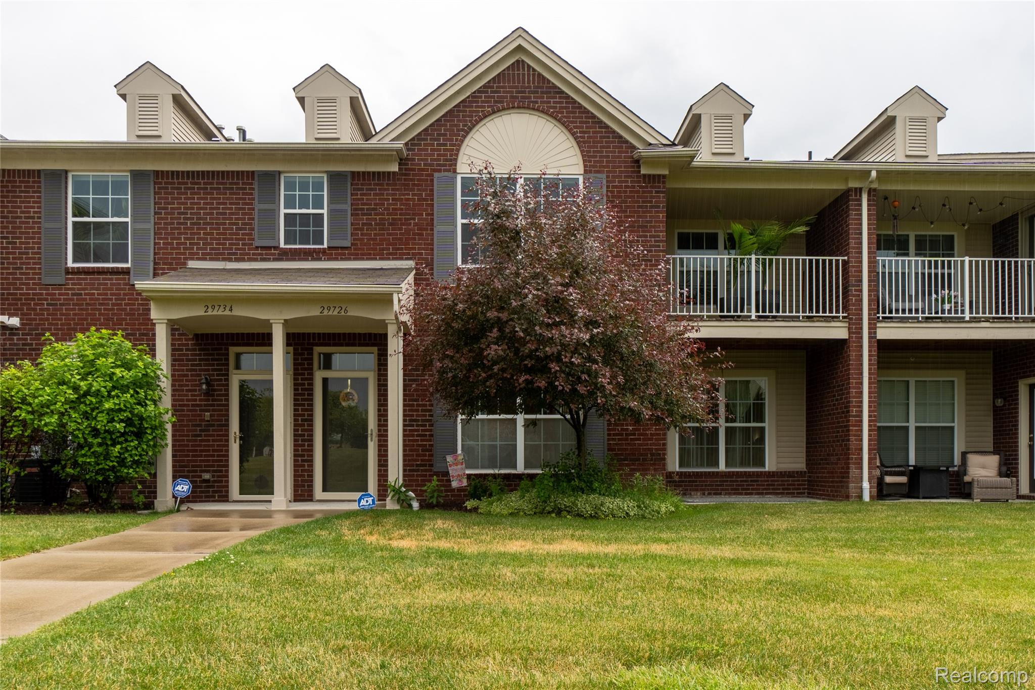 29726, Fox Run, Warren, Michigan, 48092