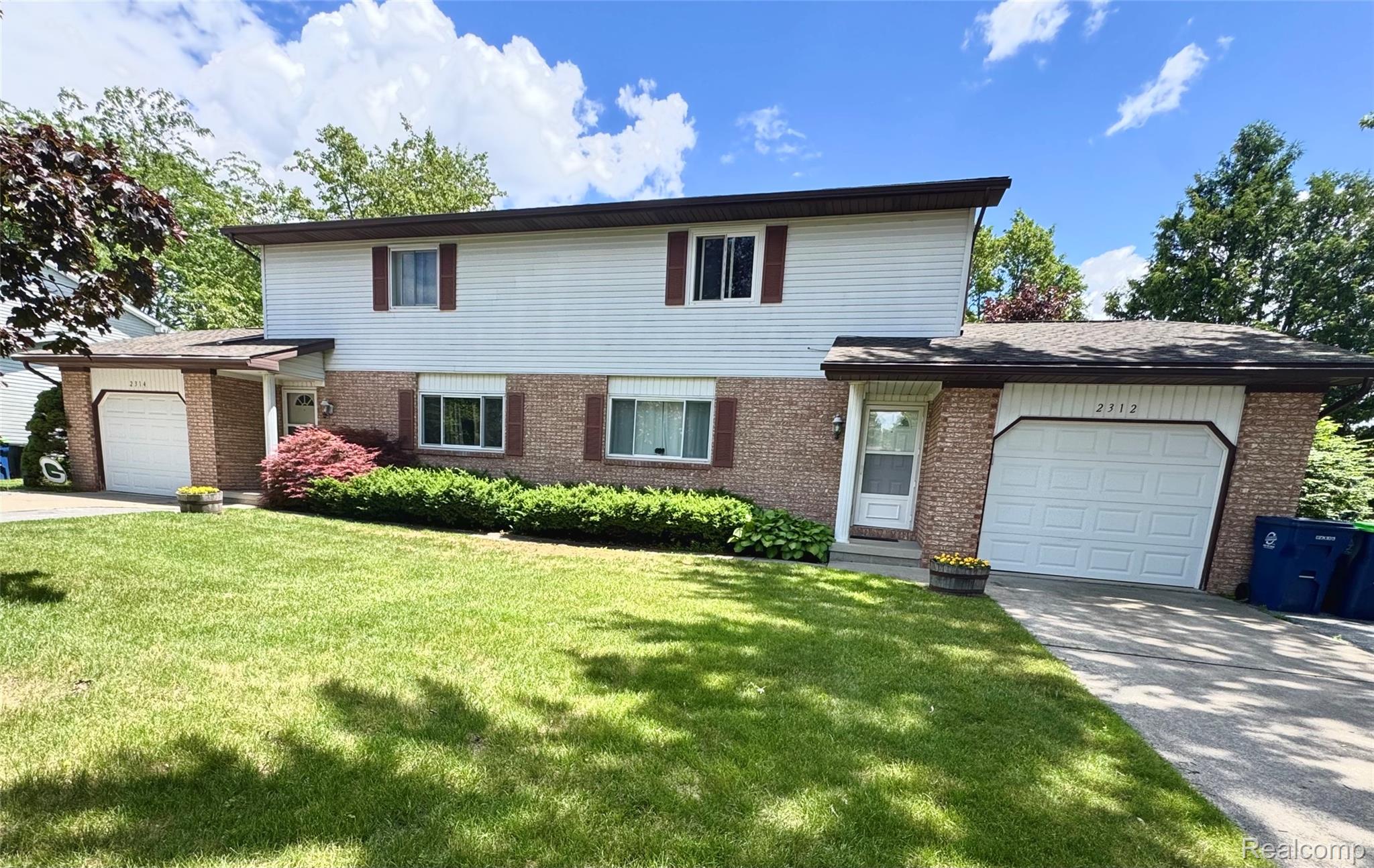 2312, Darwin, Saginaw, Michigan, 48603