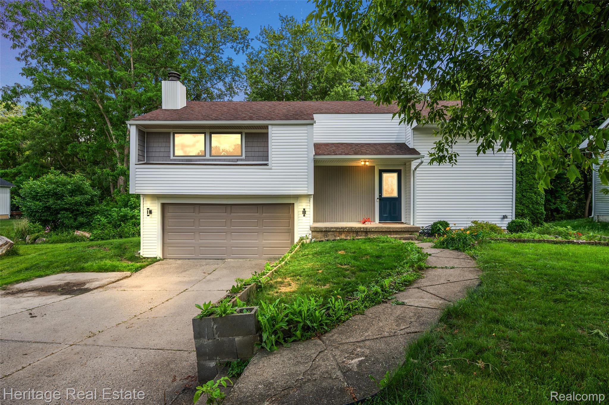 10857, Center, Grand Blanc, Michigan, 48439