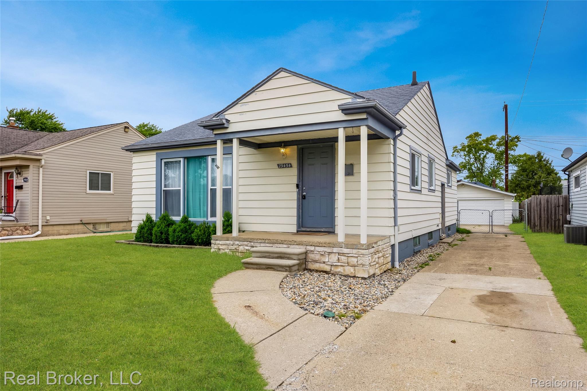 29454, Barton, Garden City, Michigan, 48135