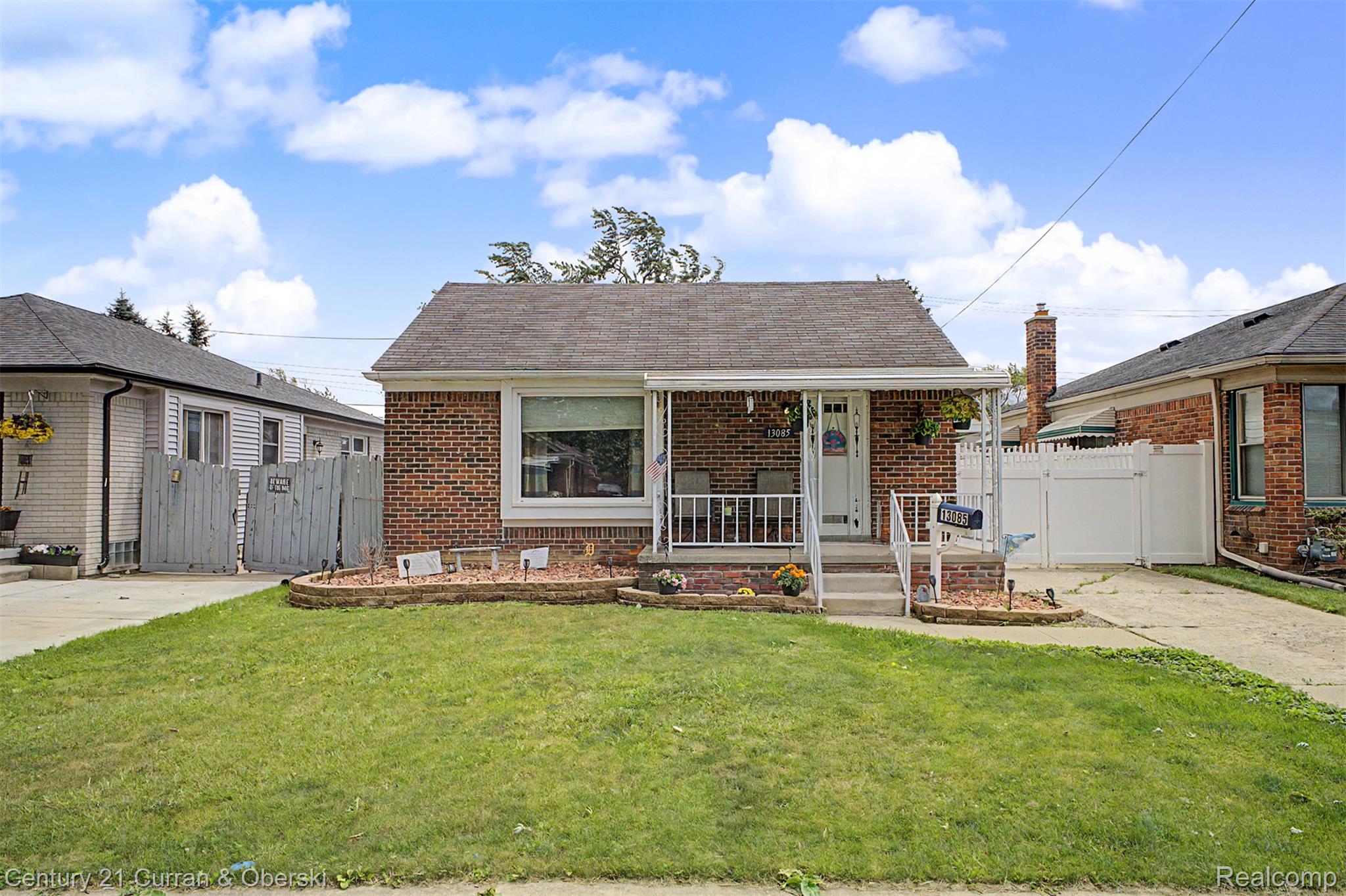 13085, Orchard, Southgate, Michigan, 48195