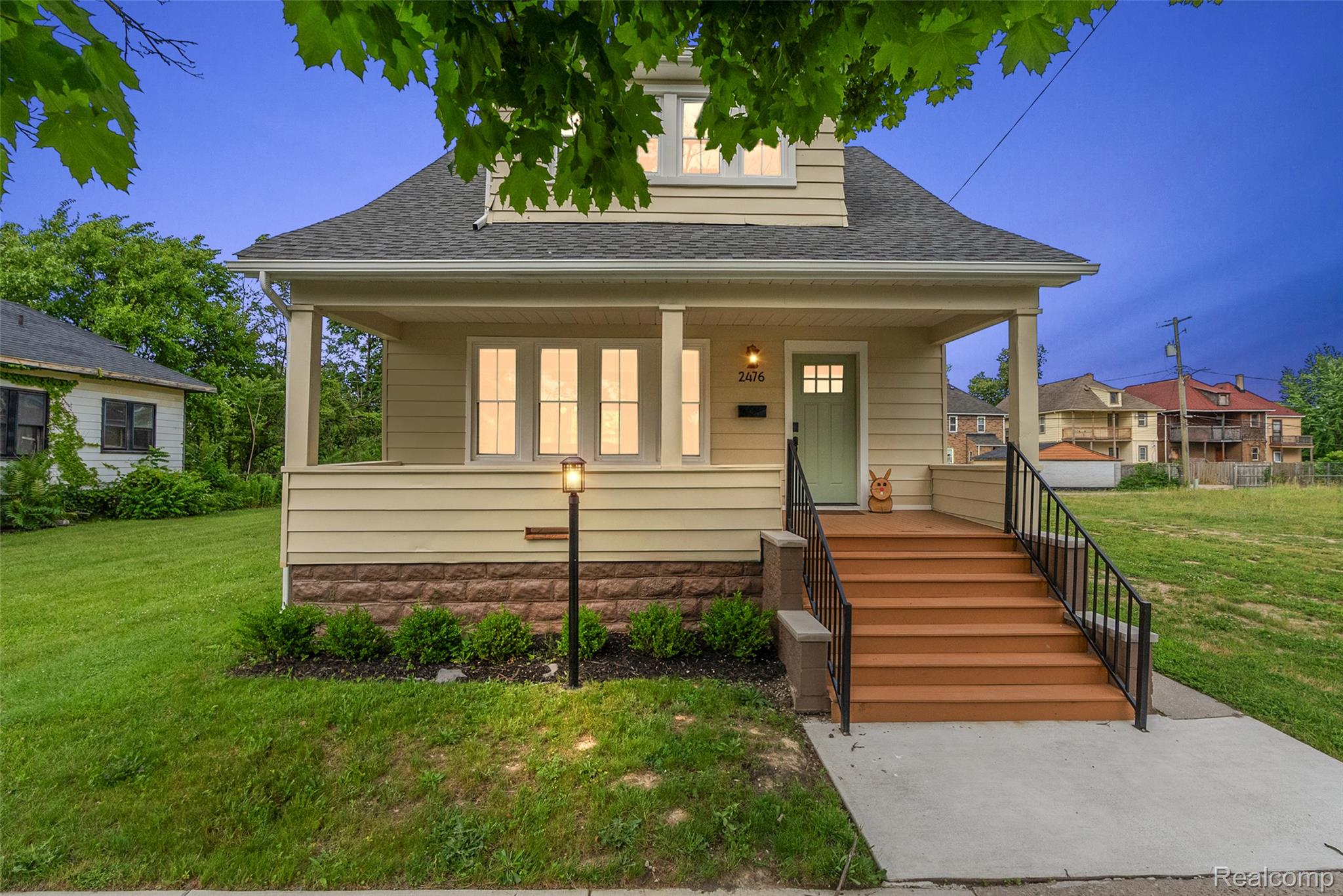 2476, Beals, Detroit, Michigan, 48214