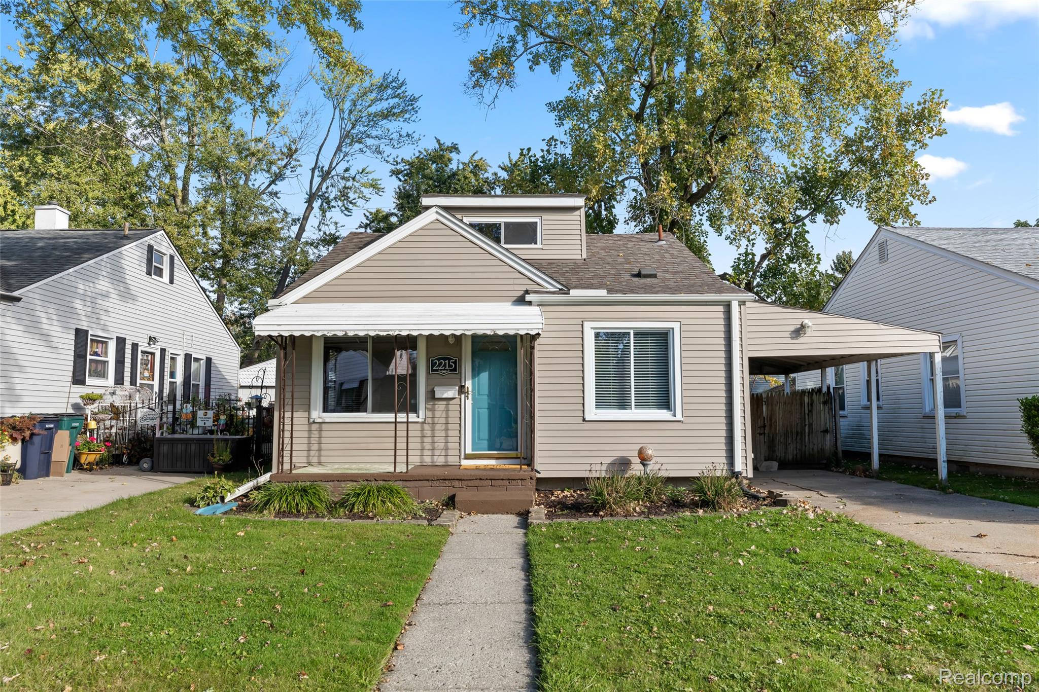 2215, Rowland, Royal Oak, Michigan, 48067
