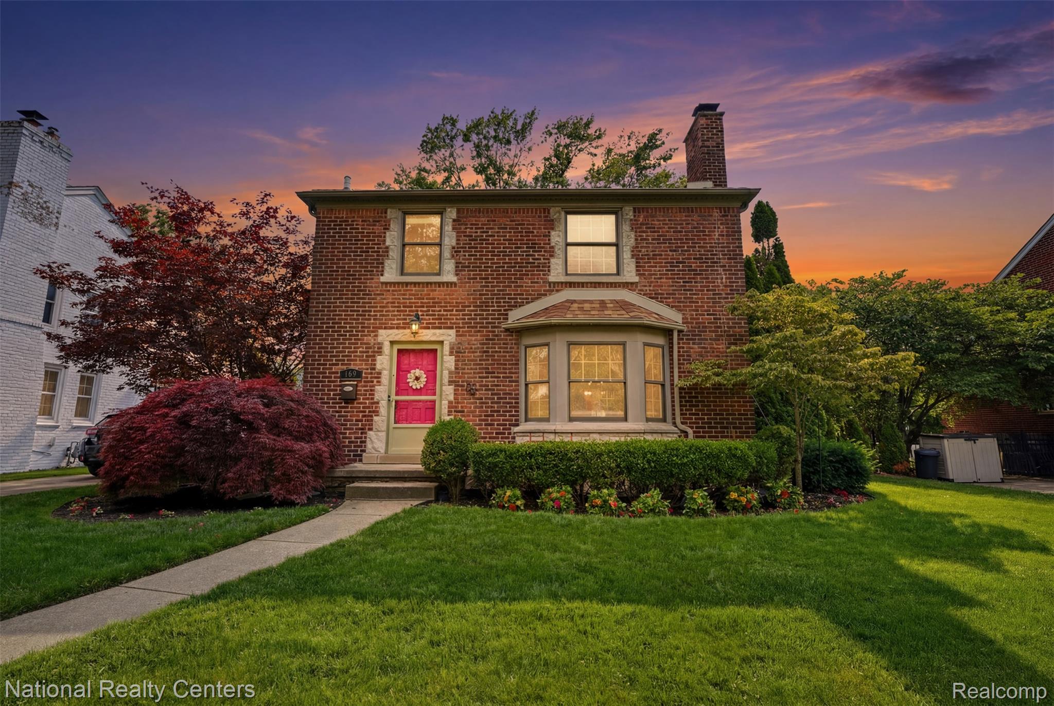 169, McKinley, Grosse Pointe Farms, Michigan, 48236