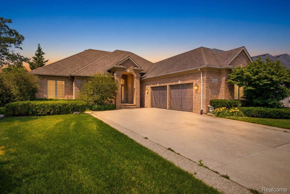 21683, Trevor, Macomb, Michigan, 48044