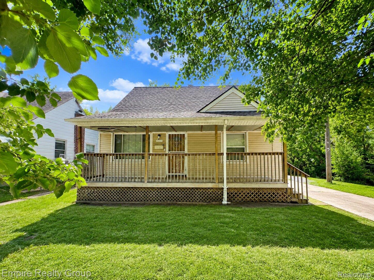 7815, Artesian, Detroit, Michigan, 48228