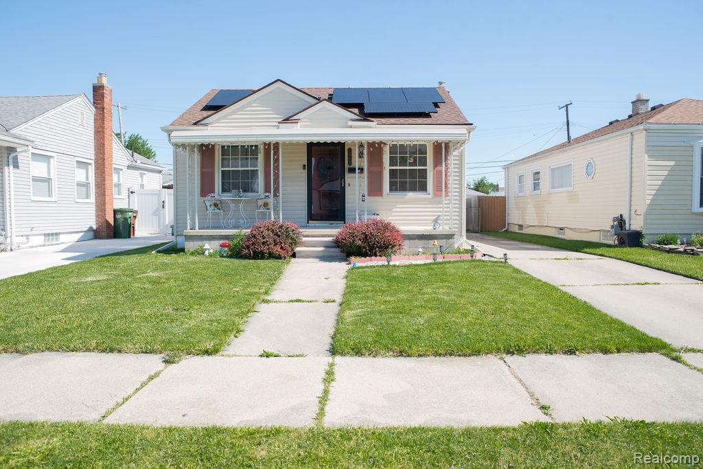 12772, Venness, Southgate, Michigan, 48195