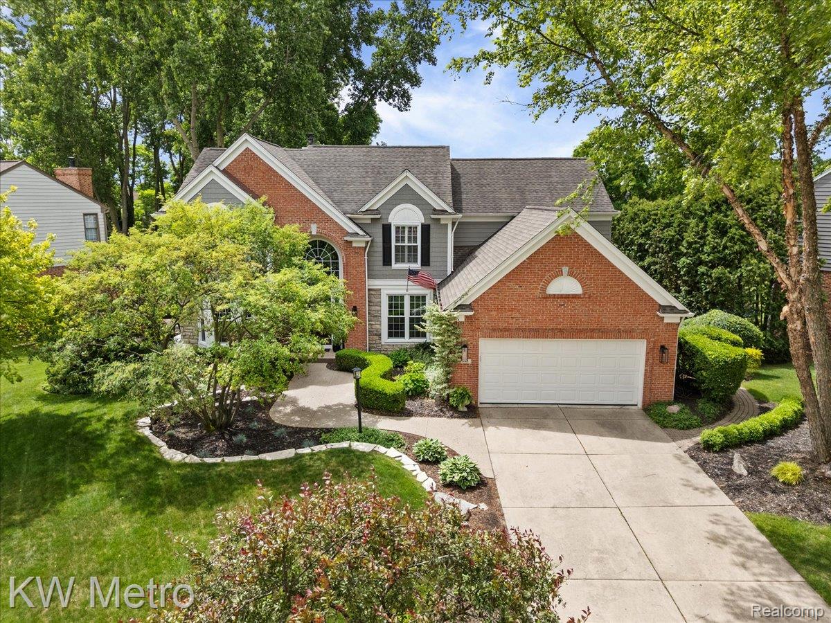 1393, Lake Shore, Lake Orion, Michigan, 48362