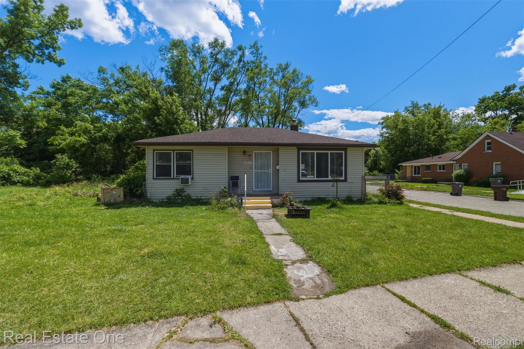 28151, Cherry, Inkster, Michigan, 48141