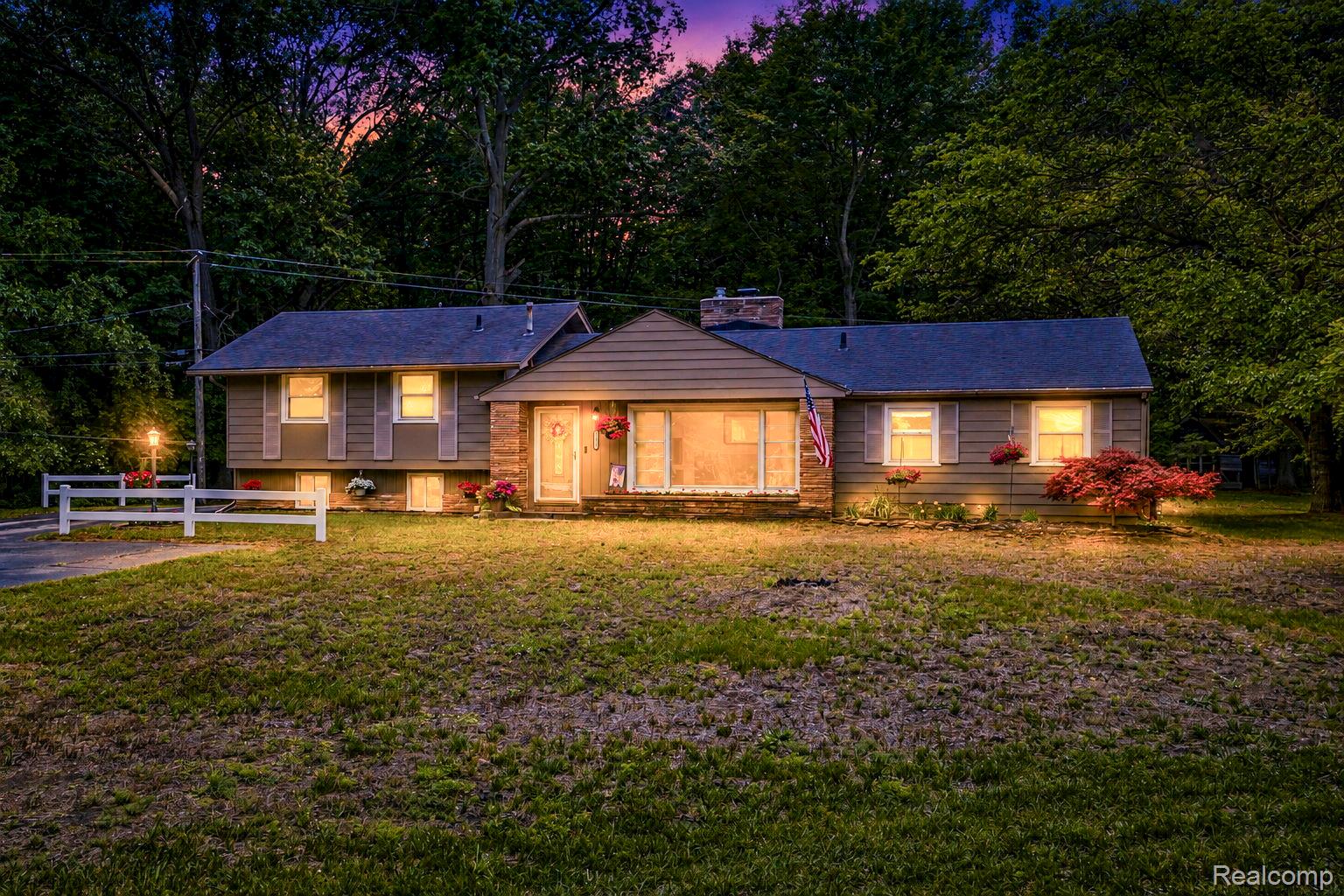 24193, Kraft, Romulus, Michigan, 48174
