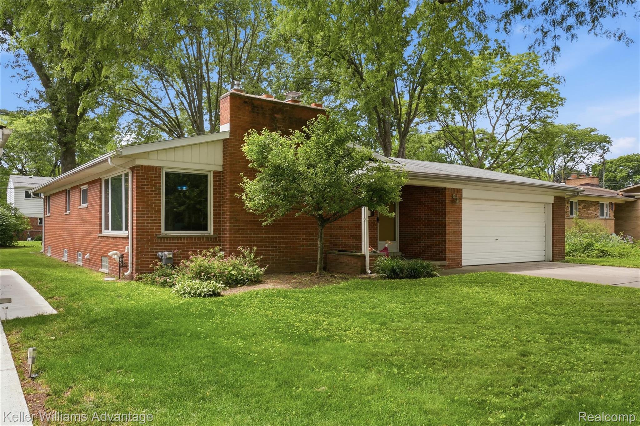 33007, Grennada, Livonia, Michigan, 48154