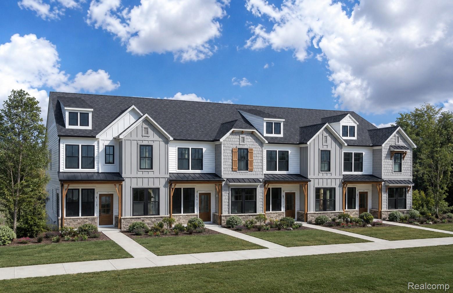 296, Lantana, Brighton, Michigan, 48116
