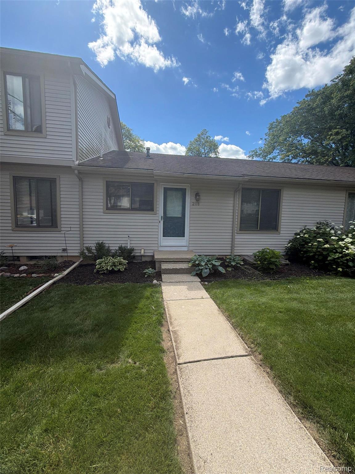 2118, Blue Lac, Haslett, Michigan, 48840