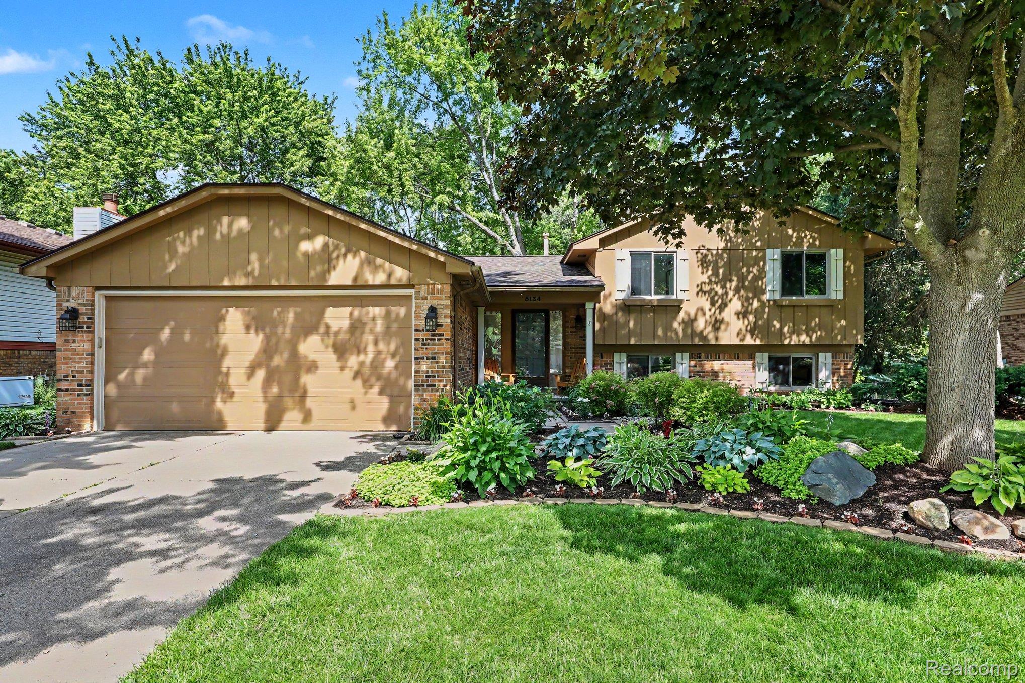 5134, Old Cove, Clarkston, Michigan, 48346