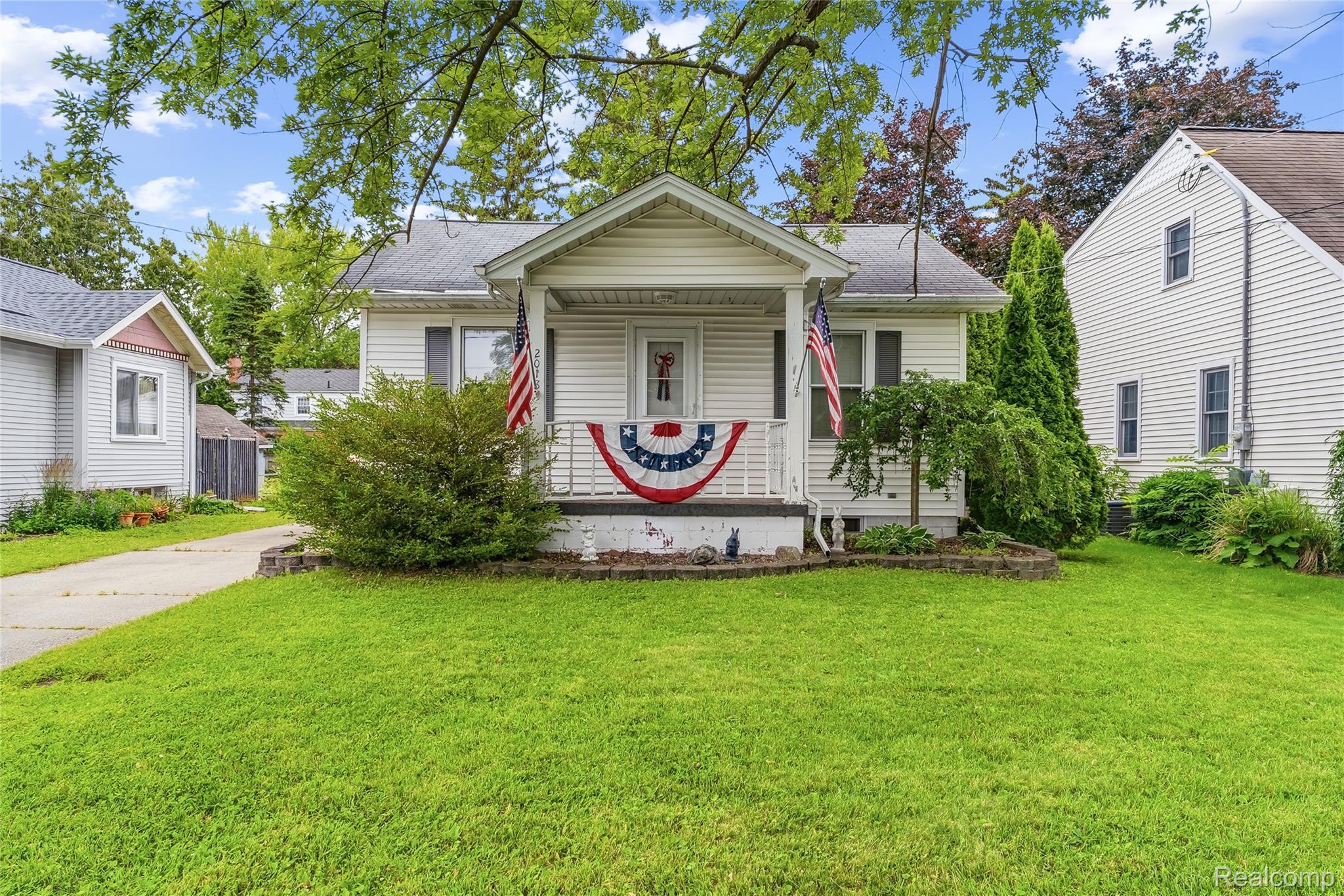 2018, Kollen, Saginaw, Michigan, 48602