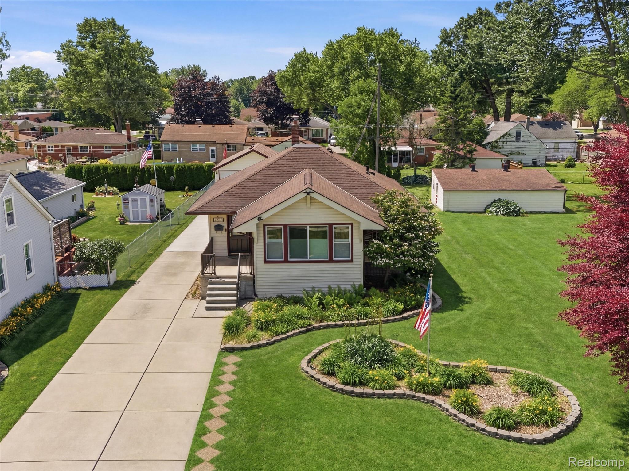 22620, Lake, St. Clair Shores, Michigan, 48082