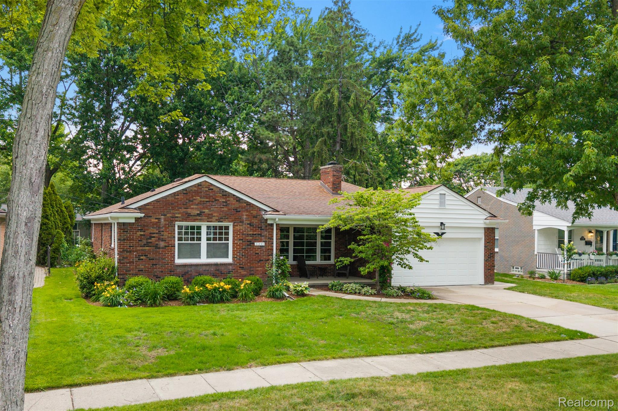 21235, River, Grosse Pointe Woods, Michigan, 48236