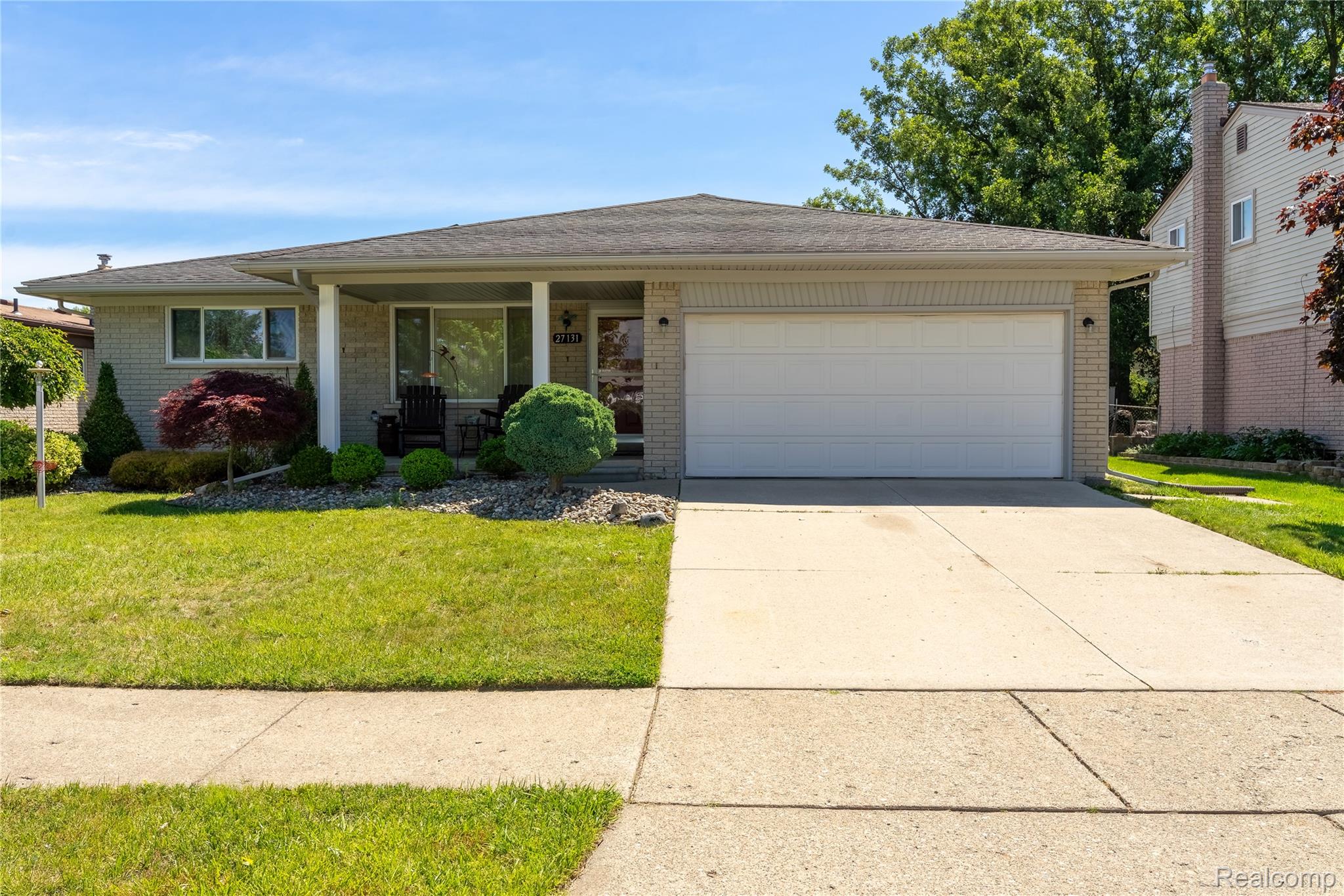 27131, Evelyn, Trenton, Michigan, 48183