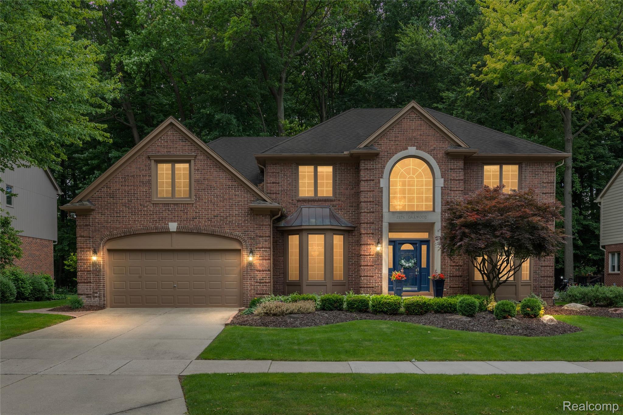 2176, Oakwood, Troy, Michigan, 48085