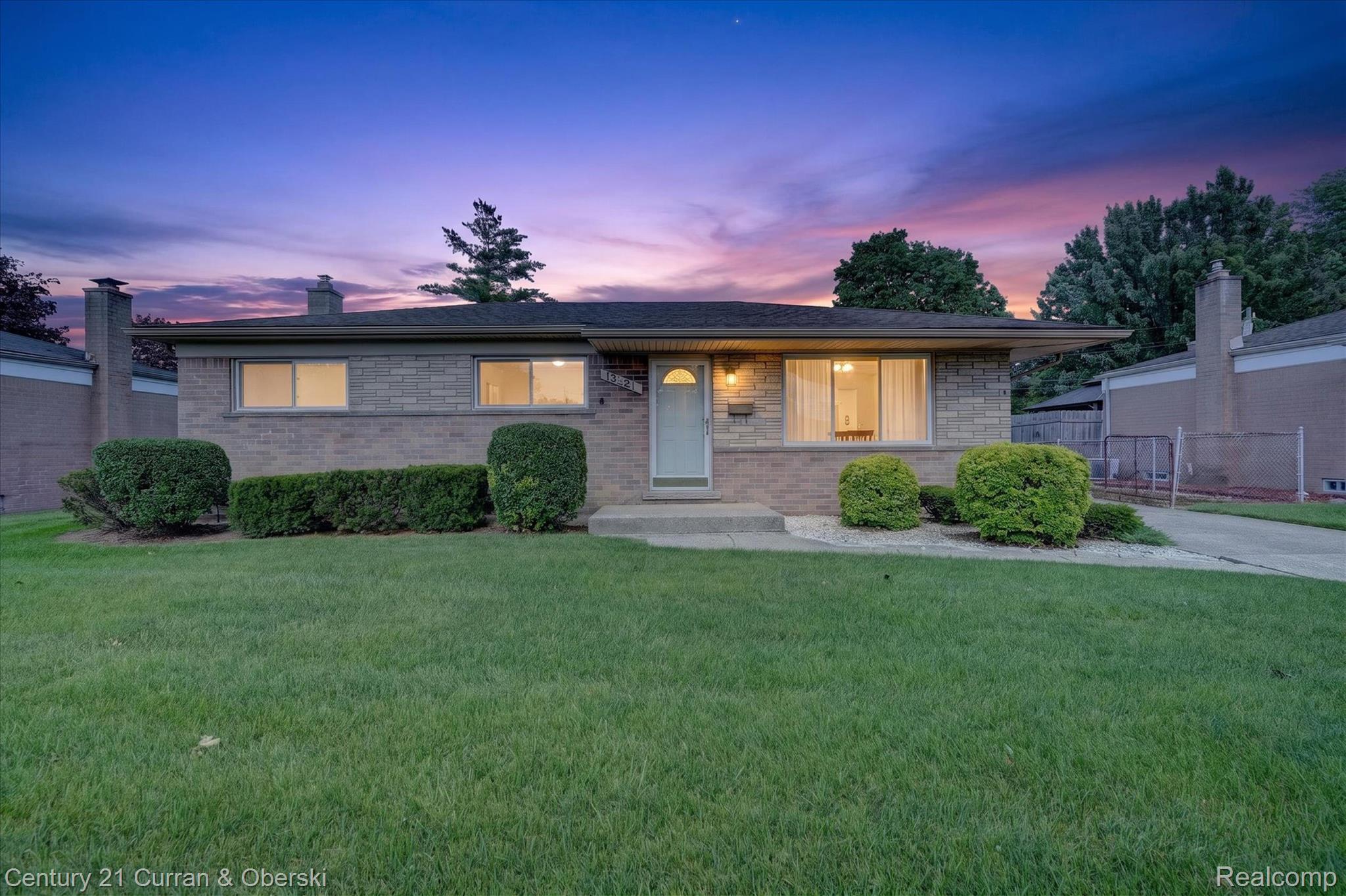 13321, Perry, Warren, Michigan, 48088