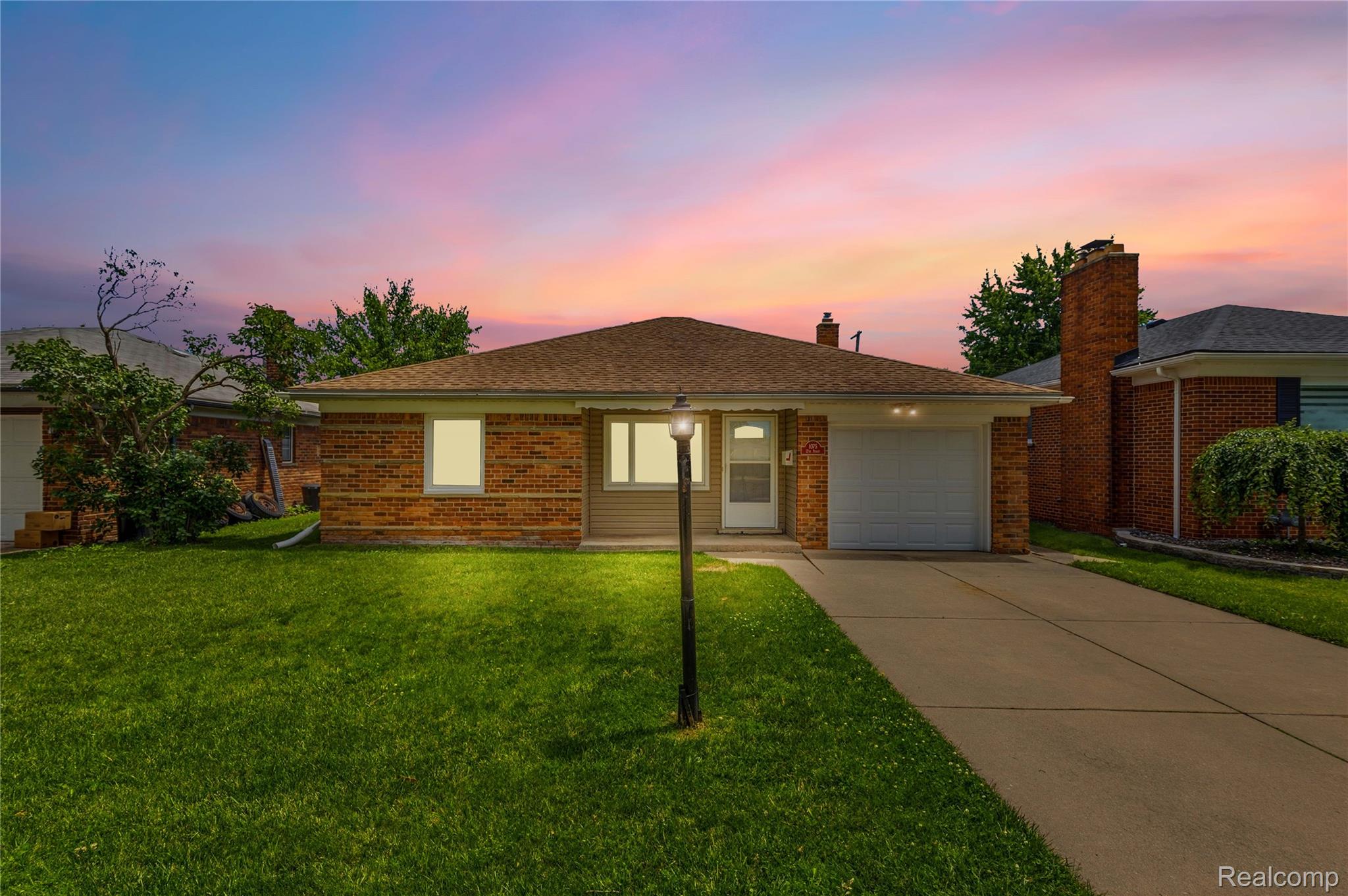 1075, 12th, Wyandotte, Michigan, 48192