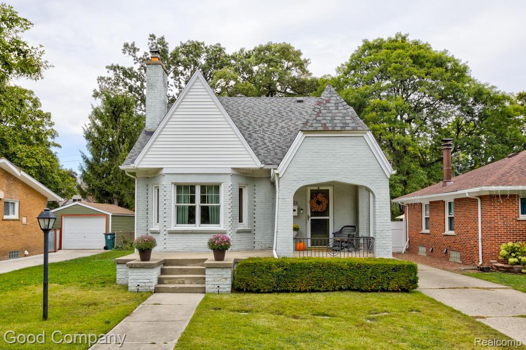1526, 12 Mile, Royal Oak, Michigan, 48073