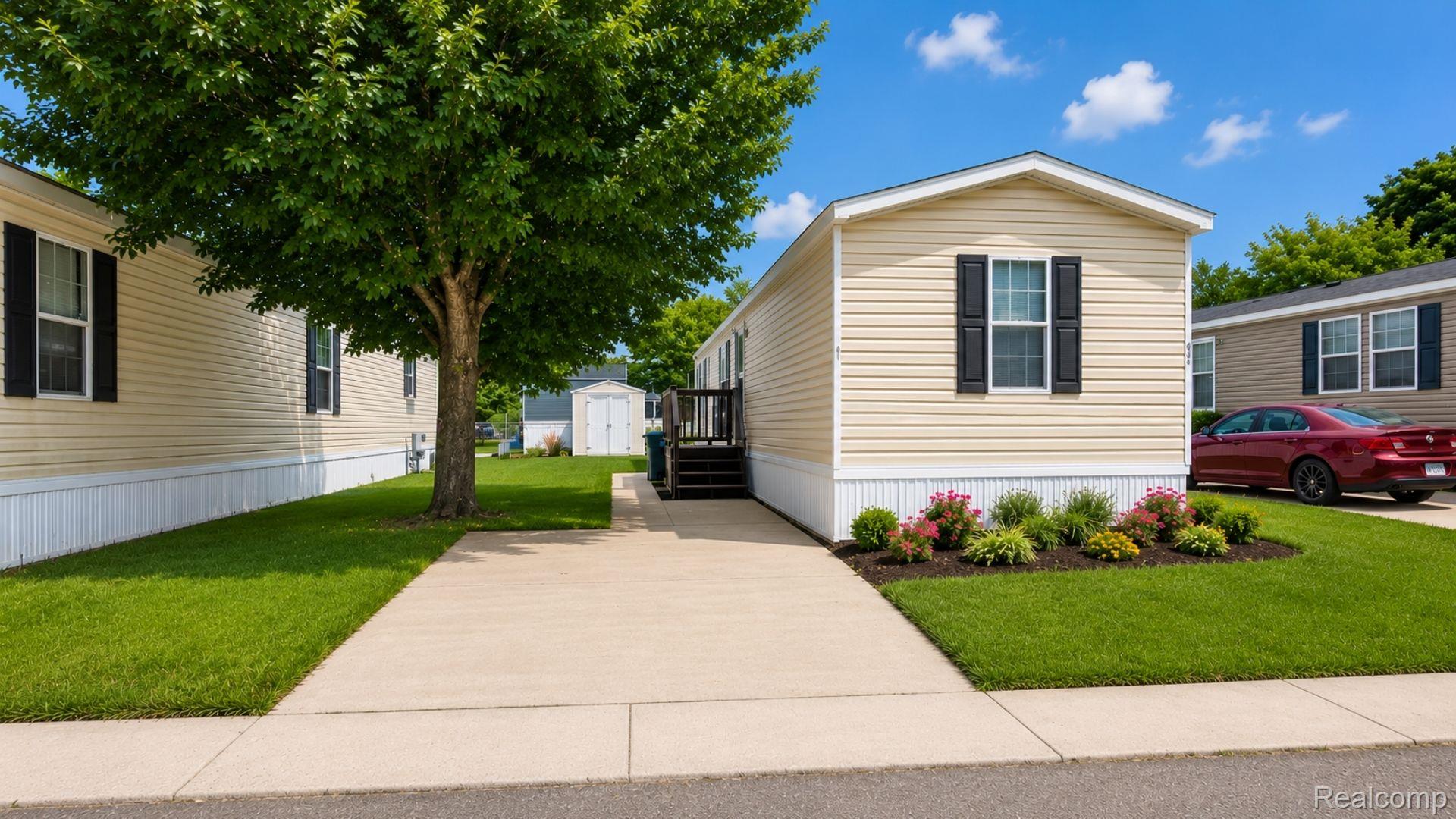 13318, Dixie, #174, Holly, Michigan, 48442
