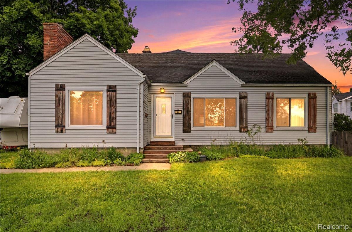 37, Ensley, Oxford, Michigan, 48371