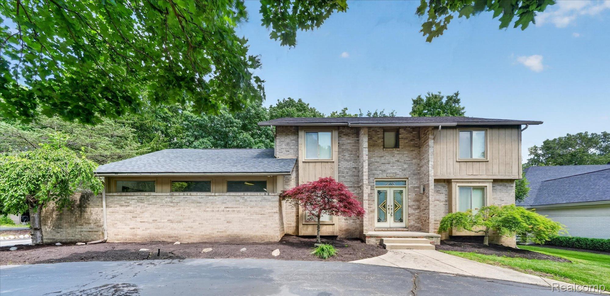 6153, Pickwood, West Bloomfield, Michigan, 48322