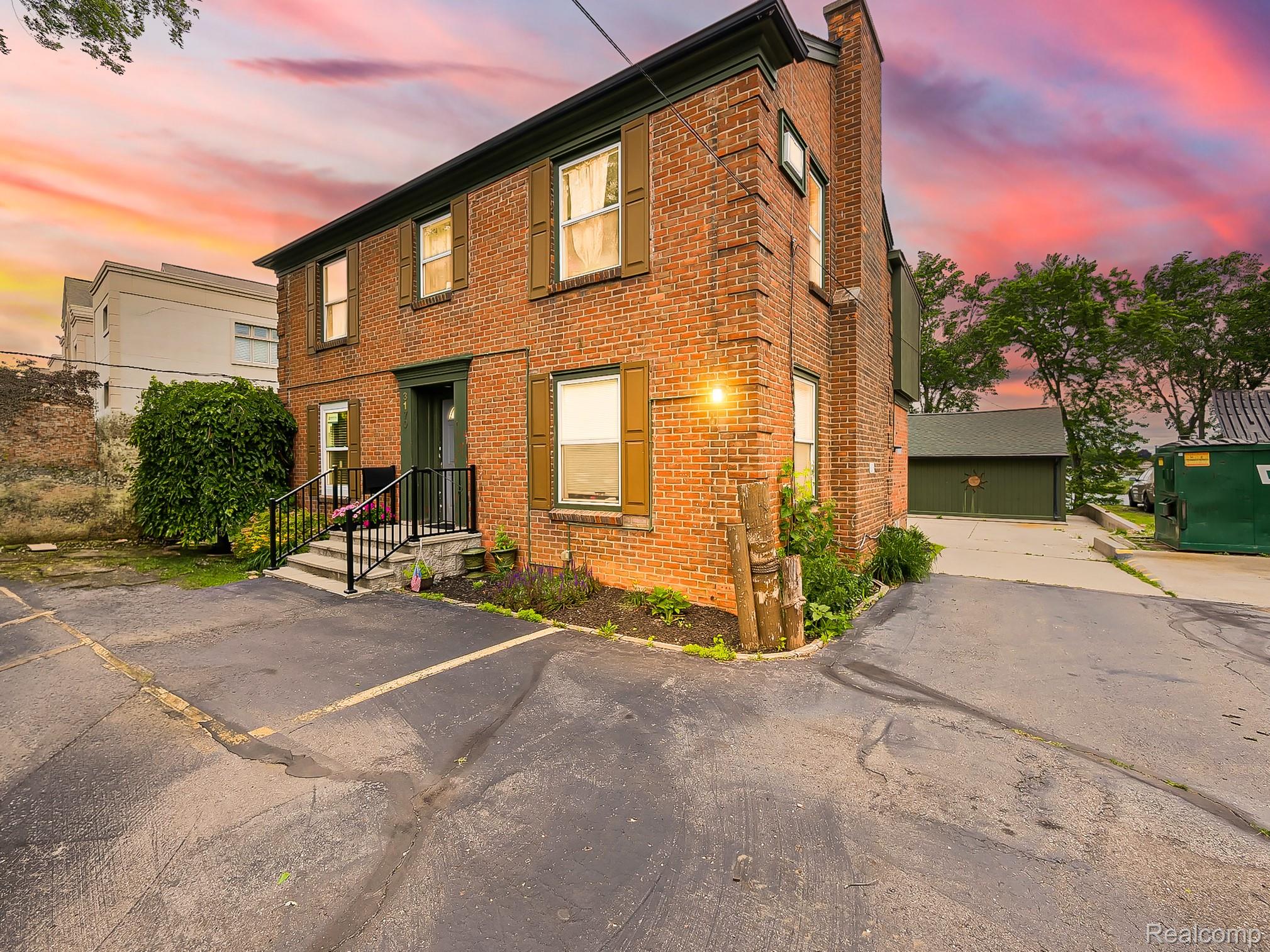 3170, Dixie, #A, Waterford, Michigan, 48328