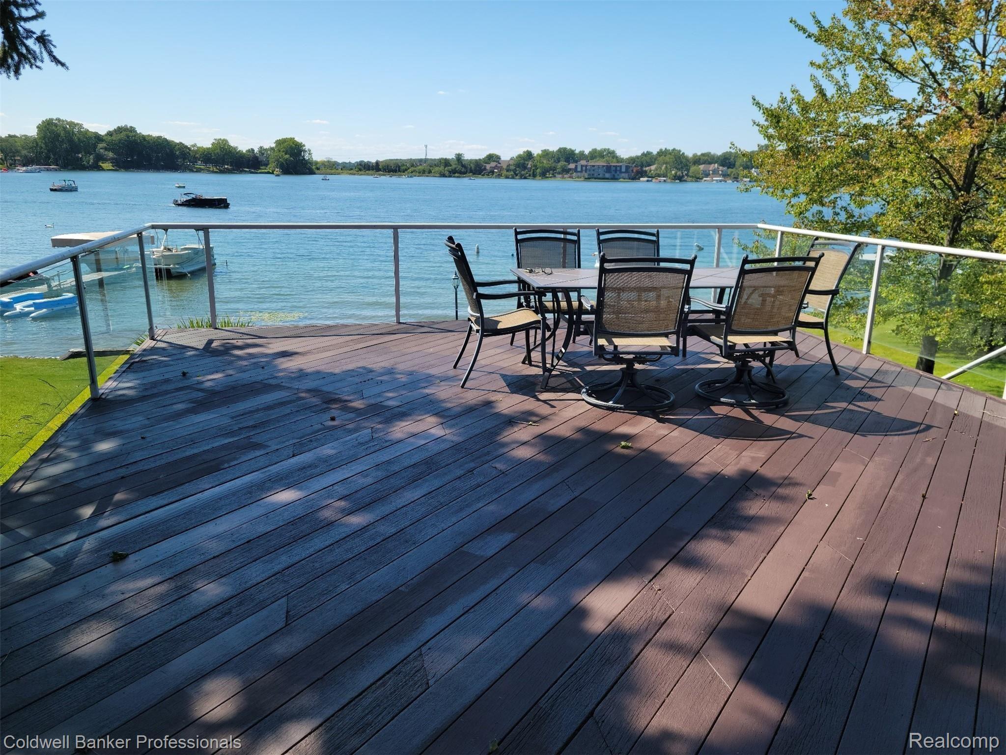 3105, INTERLAKEN, West Bloomfield, Michigan, 48323