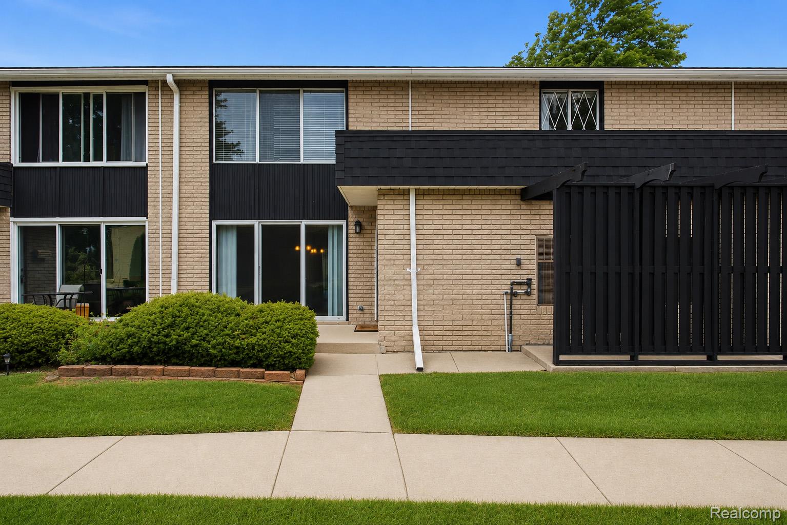 8685, Kennedy, #4, Warren, Michigan, 48093